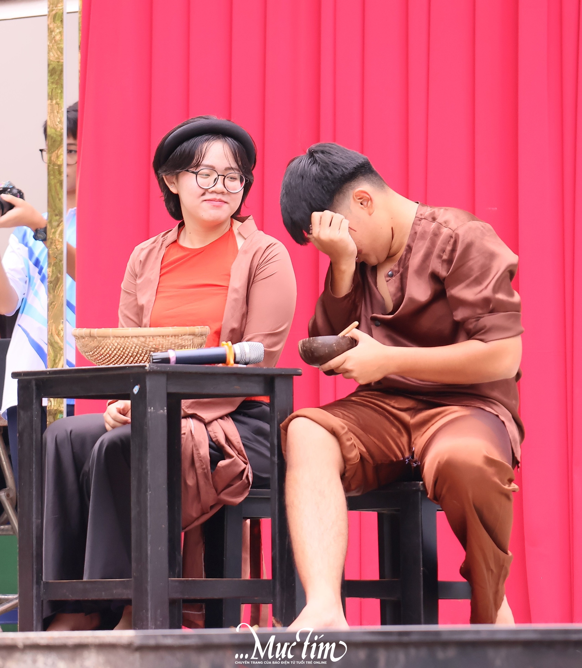 Hóa thân thành nhân vật trong trang sách, học trò Trường THPT Thủ Đức khai phá đam mê  - Ảnh 2.