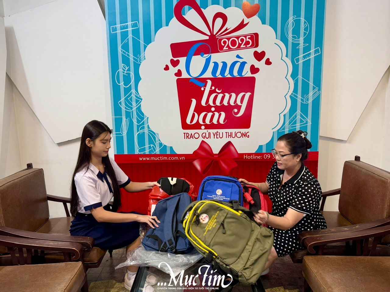 Nam sinh Trường THPT Bà Điểm vượt 18km để quyên góp dụng cụ học tập cho học trò vùng lũ ở miền Trung - Ảnh 3.