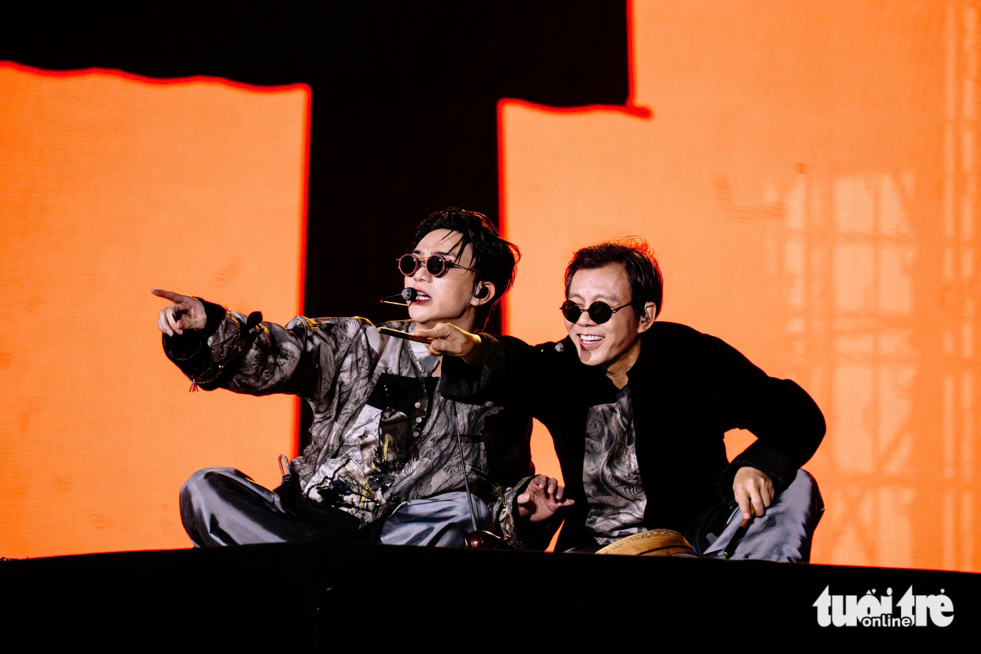 Soobin quyên hơn 1,2 tỉ cho miền Trung và có lập kỷ lục về concert của ca sĩ nam? - Ảnh 7. Soobin - Ảnh 6.