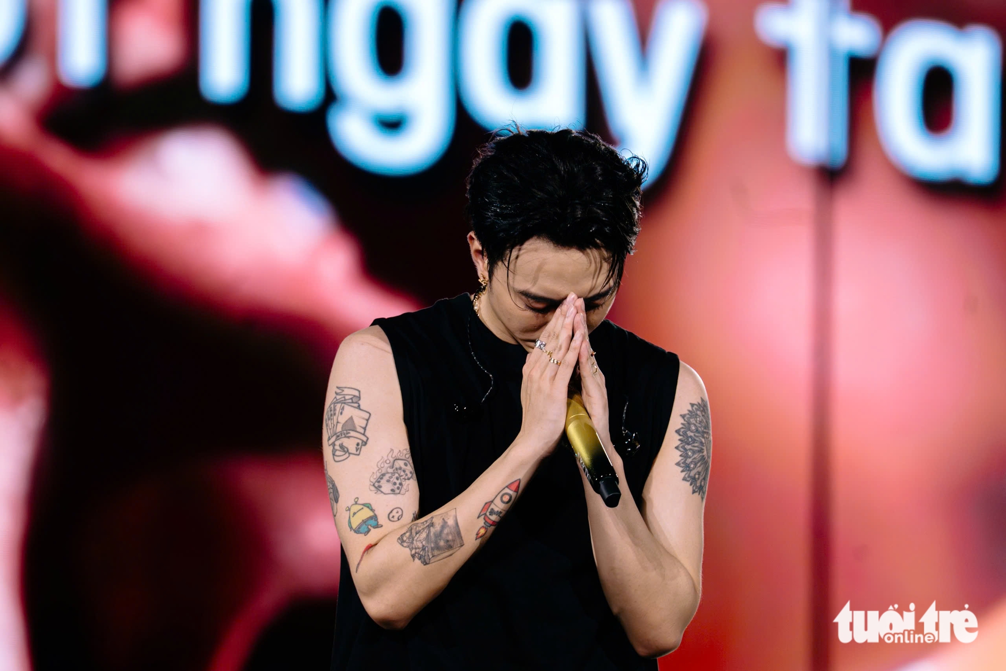 Soobin quyên hơn 1,2 tỉ cho miền Trung và có lập kỷ lục về concert của ca sĩ nam? - Ảnh 12. Soobin - Ảnh 11.