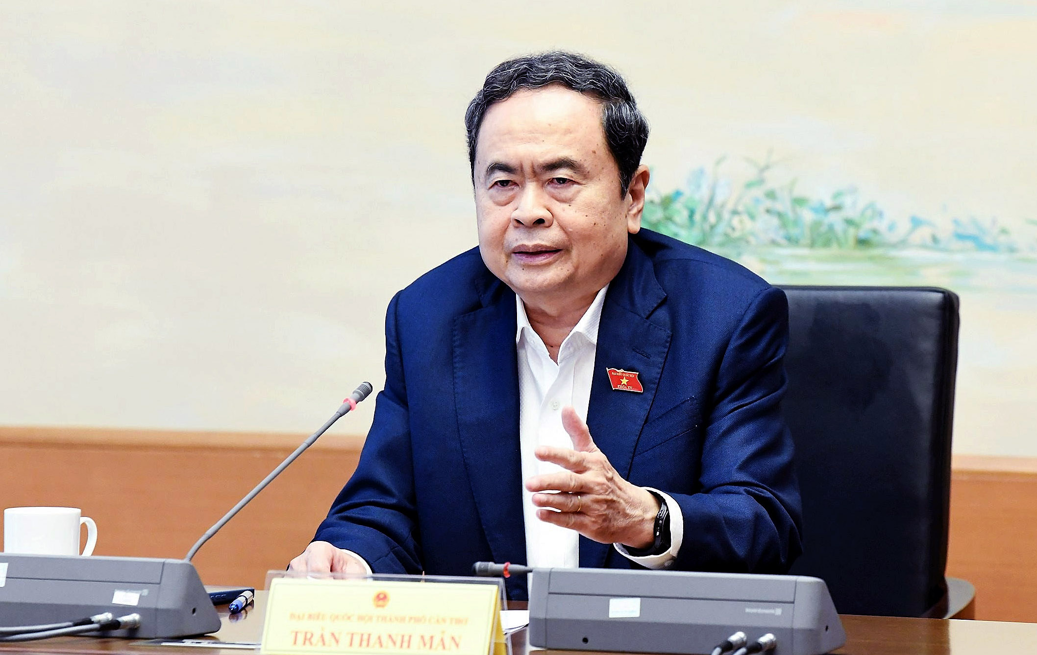 Chủ tịch Quốc hội: 'Sợ nhất là vay khoản này lại về đầu tư việc khác' - Ảnh 1.