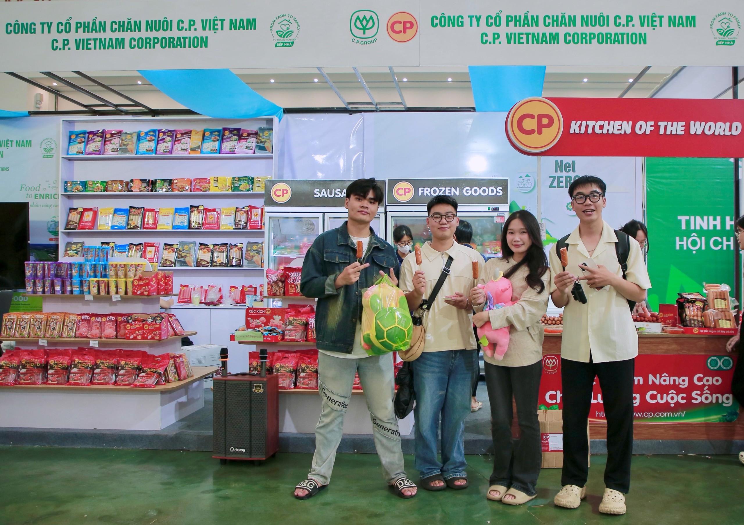 Gian hàng C.P. Việt Nam - Điểm hẹn trải nghiệm và mua sắm tại Hội chợ mùa Thu - Ảnh 2.
