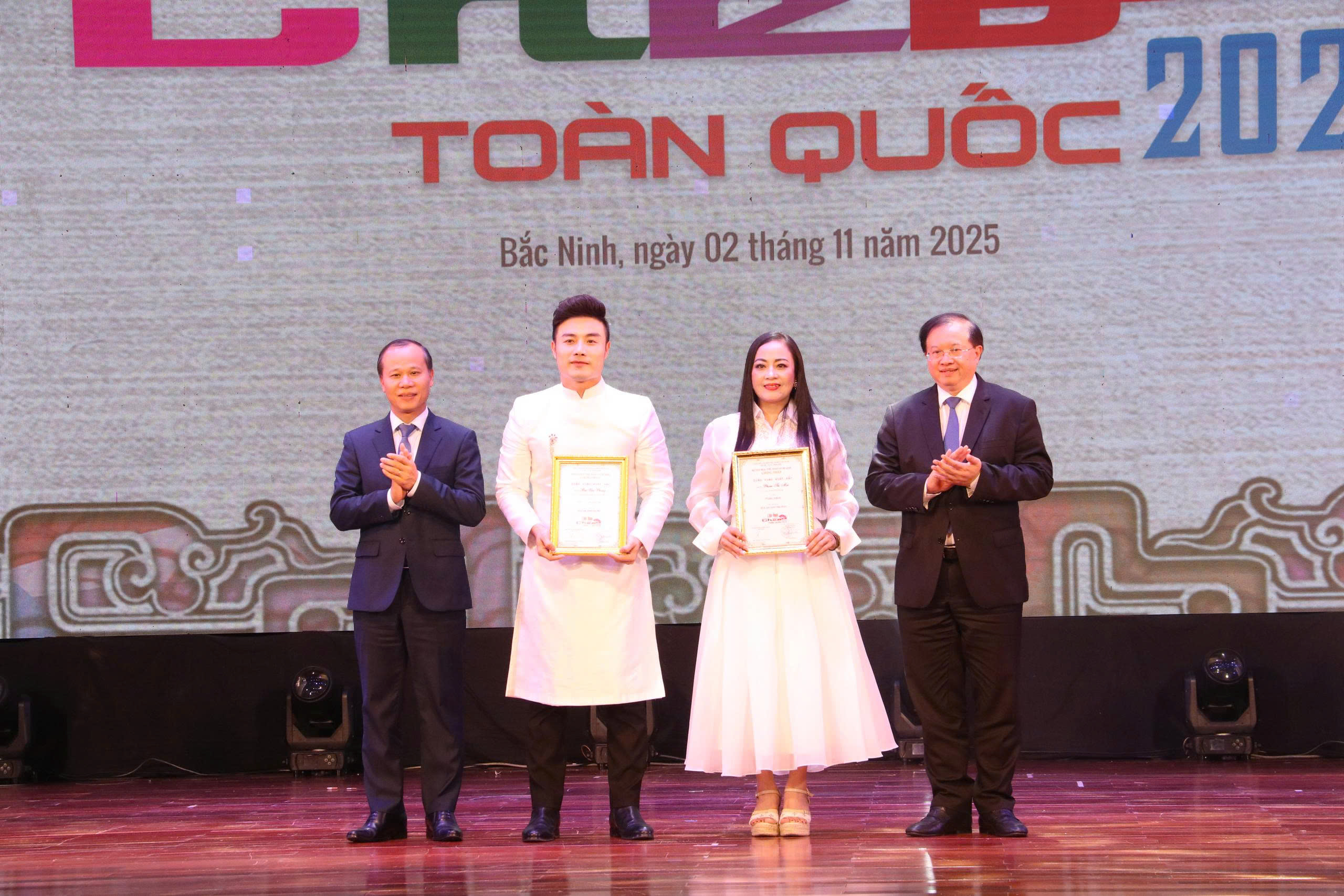 Tự Long - Ảnh 3.