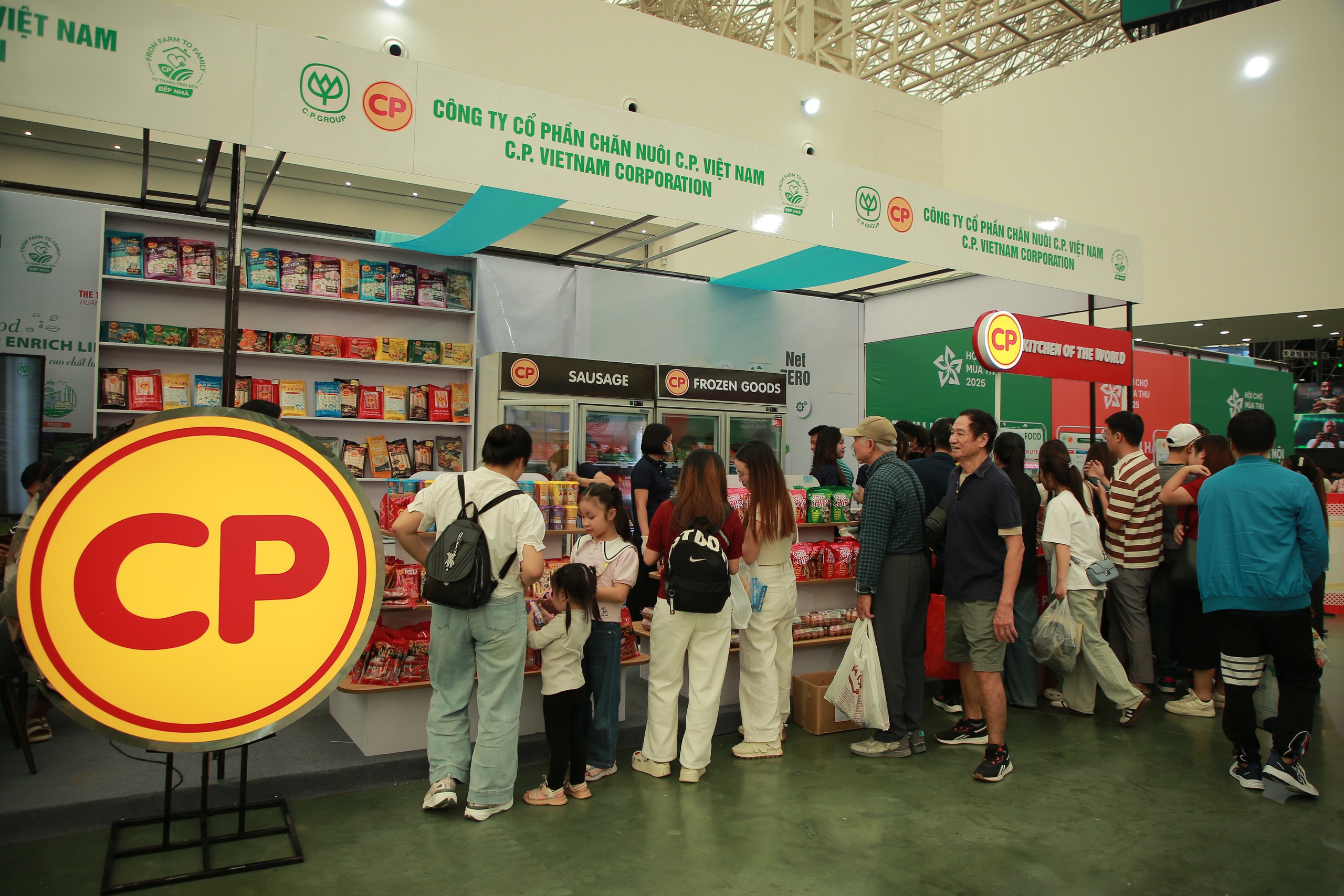 Gian hàng C.P. Việt Nam - Điểm hẹn trải nghiệm và mua sắm tại Hội chợ mùa Thu - Ảnh 7.