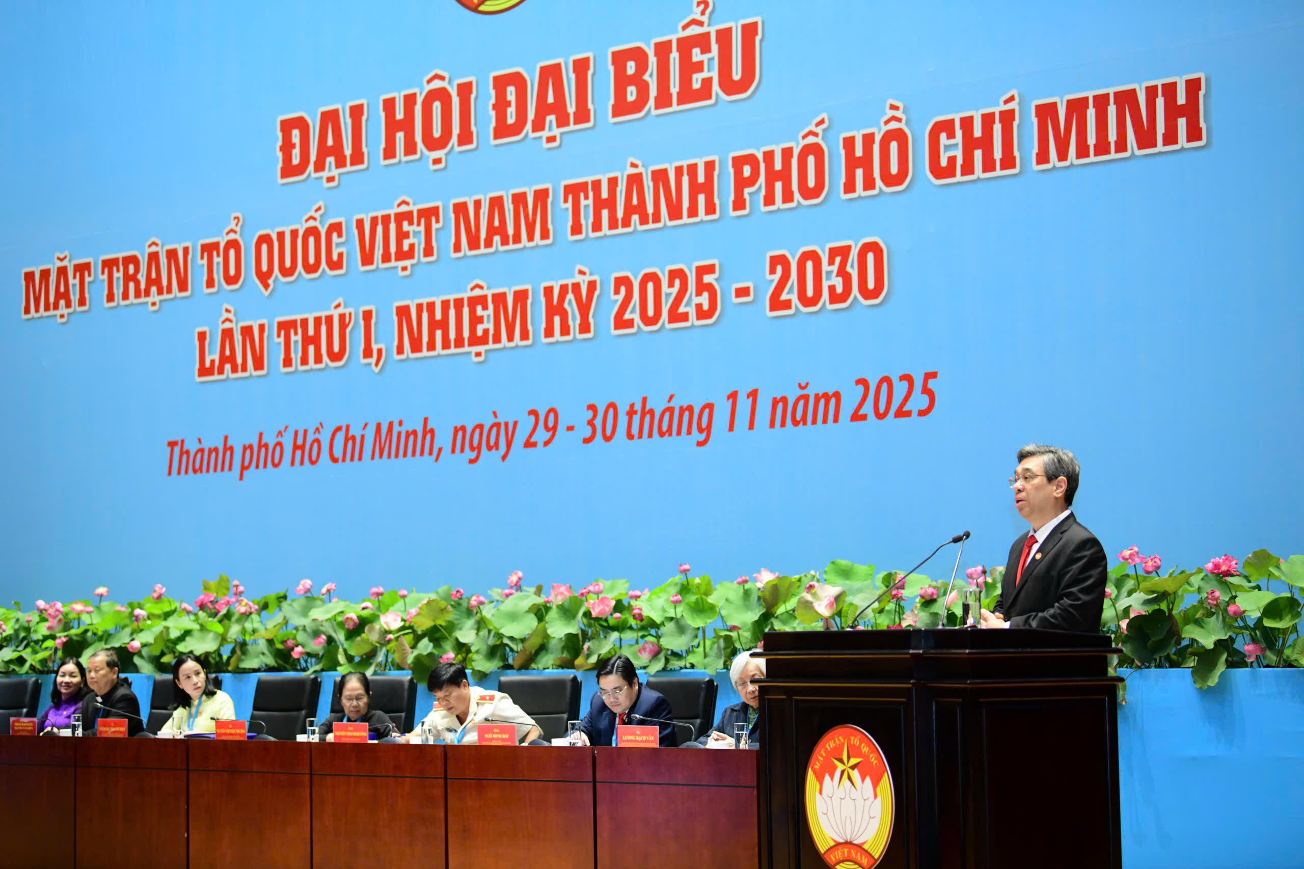 Ho Chi Minh City Fatherland Front elects leadership for 2025–30 term- Ảnh 2. Ho Chi Minh City Fatherland Front elects leadership for 2025–30 term- Ảnh 2.