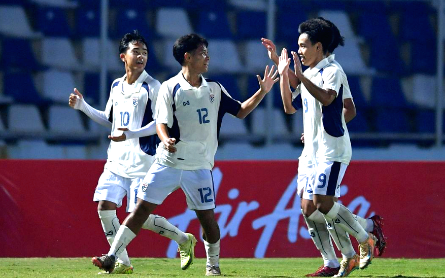 Video: Tiền vệ U17 Việt Nam độc diễn, chốt hạ U17 Malaysia - Ảnh 1.