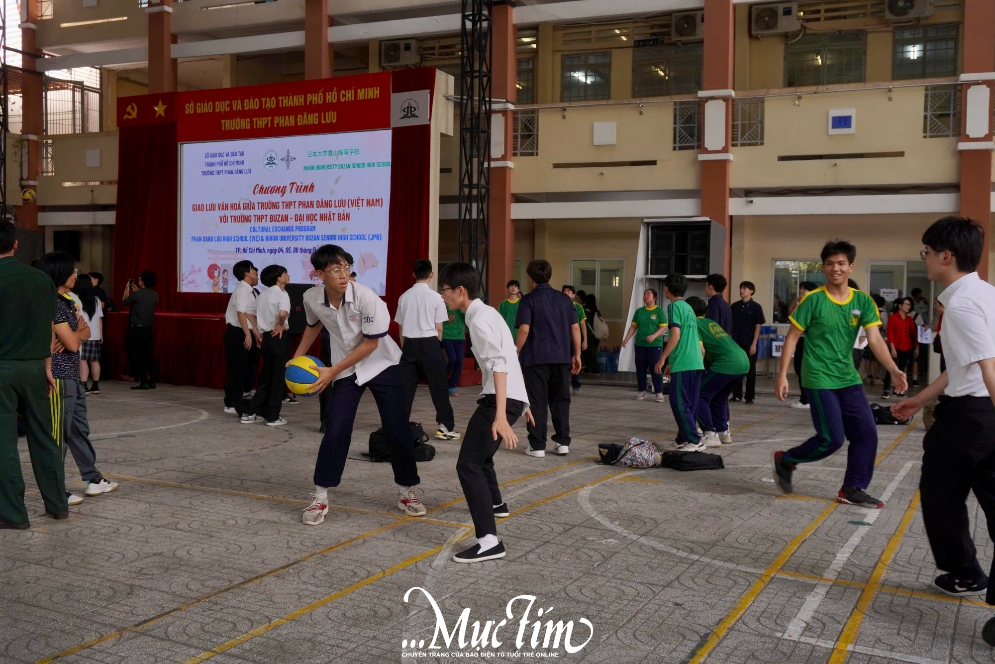 Teen Nhật Bản trải nghiệm văn hoá Việt tại Trường THPT Phan Đăng Lưu - Ảnh 13.