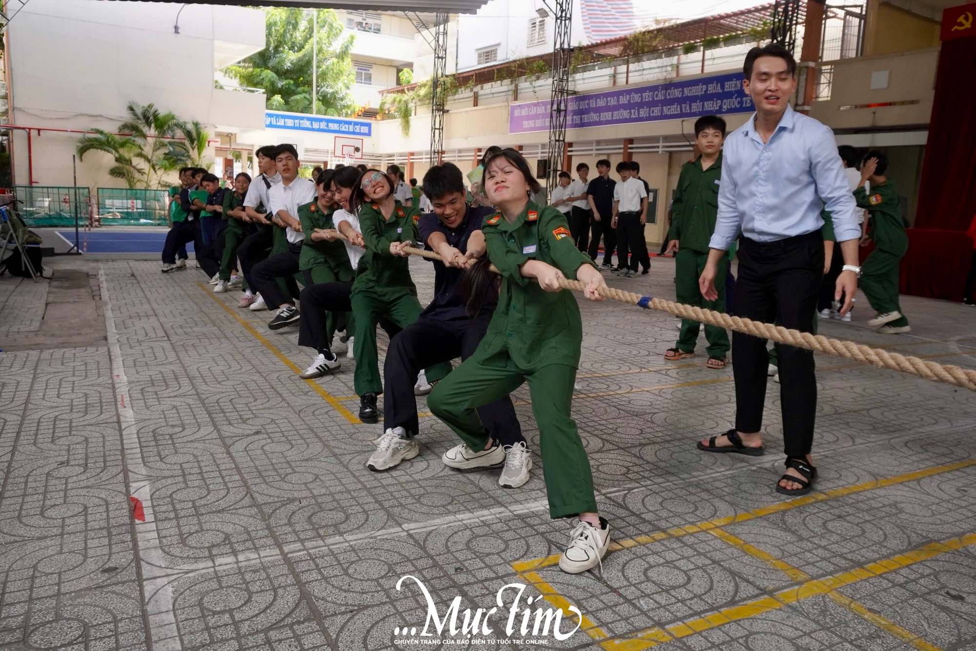 Teen Nhật Bản trải nghiệm văn hoá Việt tại Trường THPT Phan Đăng Lưu - Ảnh 14.