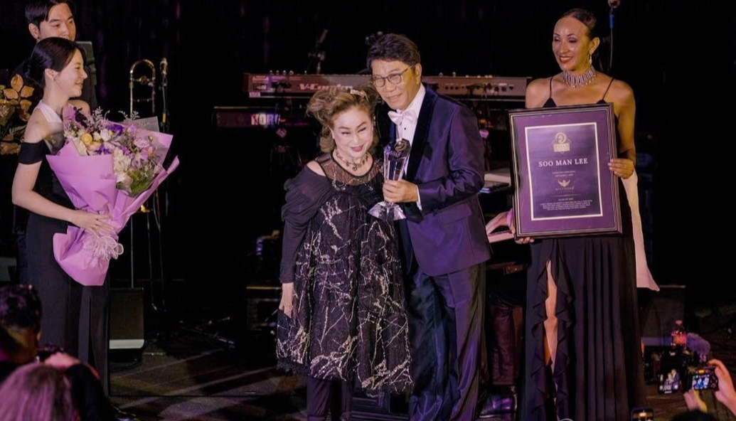 'Bậc thầy K-pop' Lee Soo Man được vinh danh tại Đại sảnh danh vọng châu Á - Ảnh 2.