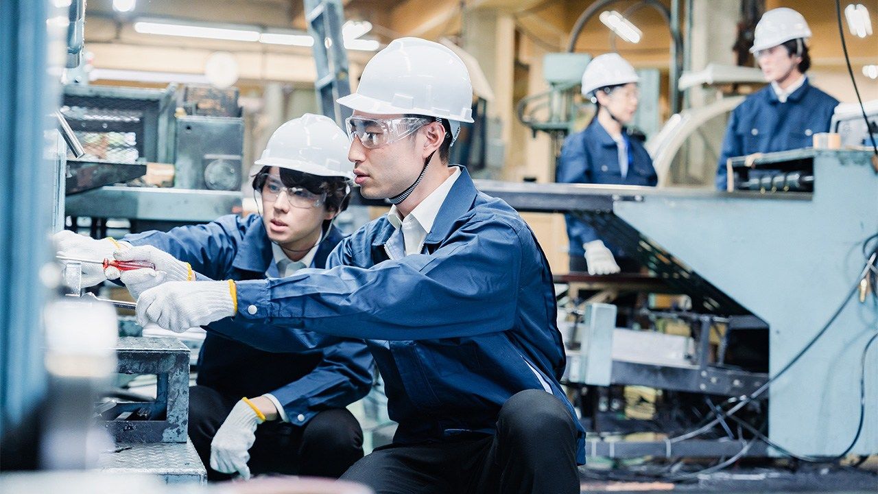 Thực tập sinh nước ngoài không còn là 'lao động giá rẻ' ở các nhà máy nhỏ Nhật Bản - Ảnh 1.