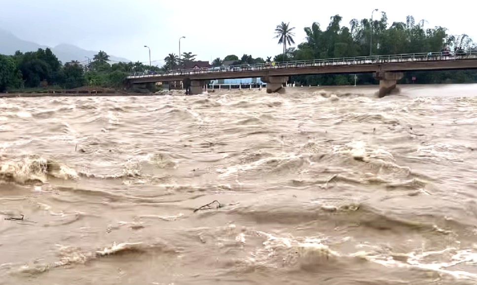 Dự kiến 13 hồ xả nước đón lũ, những khu vực nào ở Khánh Hòa có nguy cơ ngập lụt? - Ảnh 1. Dự kiến 13 hồ xả nước đón lũ, những khu vực nào ở Khánh Hòa nguy cơ ngập lụt? - Ảnh 1.
