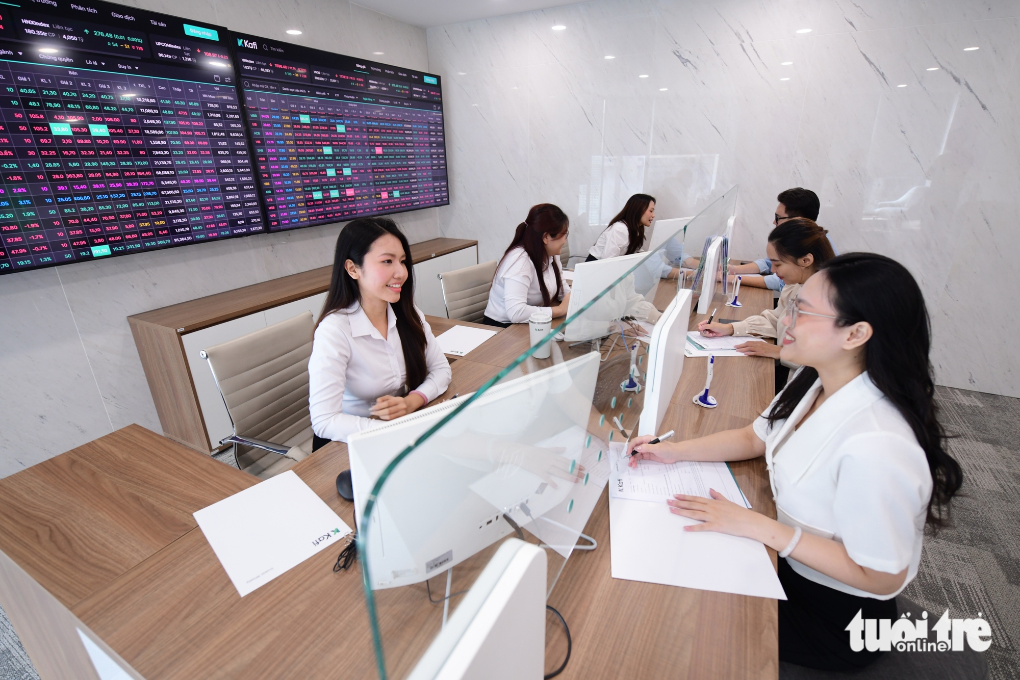 chứng khoán - Ảnh 1.