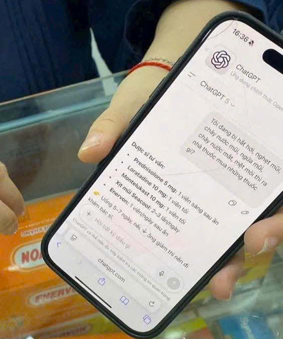 Tin tức sáng 6-11: Mạng xã hội khiến nhiều bạn trẻ căng thẳng; 1-2026 ngừng vai trò Hội đồng trường - Ảnh 1. Tin tức sáng 6-11: Mạng xã hội khiến người trẻ căng thẳng; Sắp ngừng vai trò hội đồng trường - Ảnh 1.