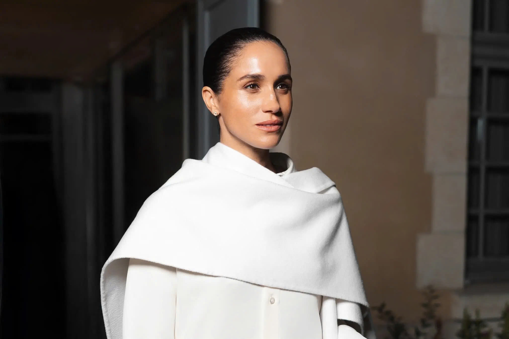 Meghan Markle tái xuất màn ảnh sau 7 năm rời Hollywood - Ảnh 1.
