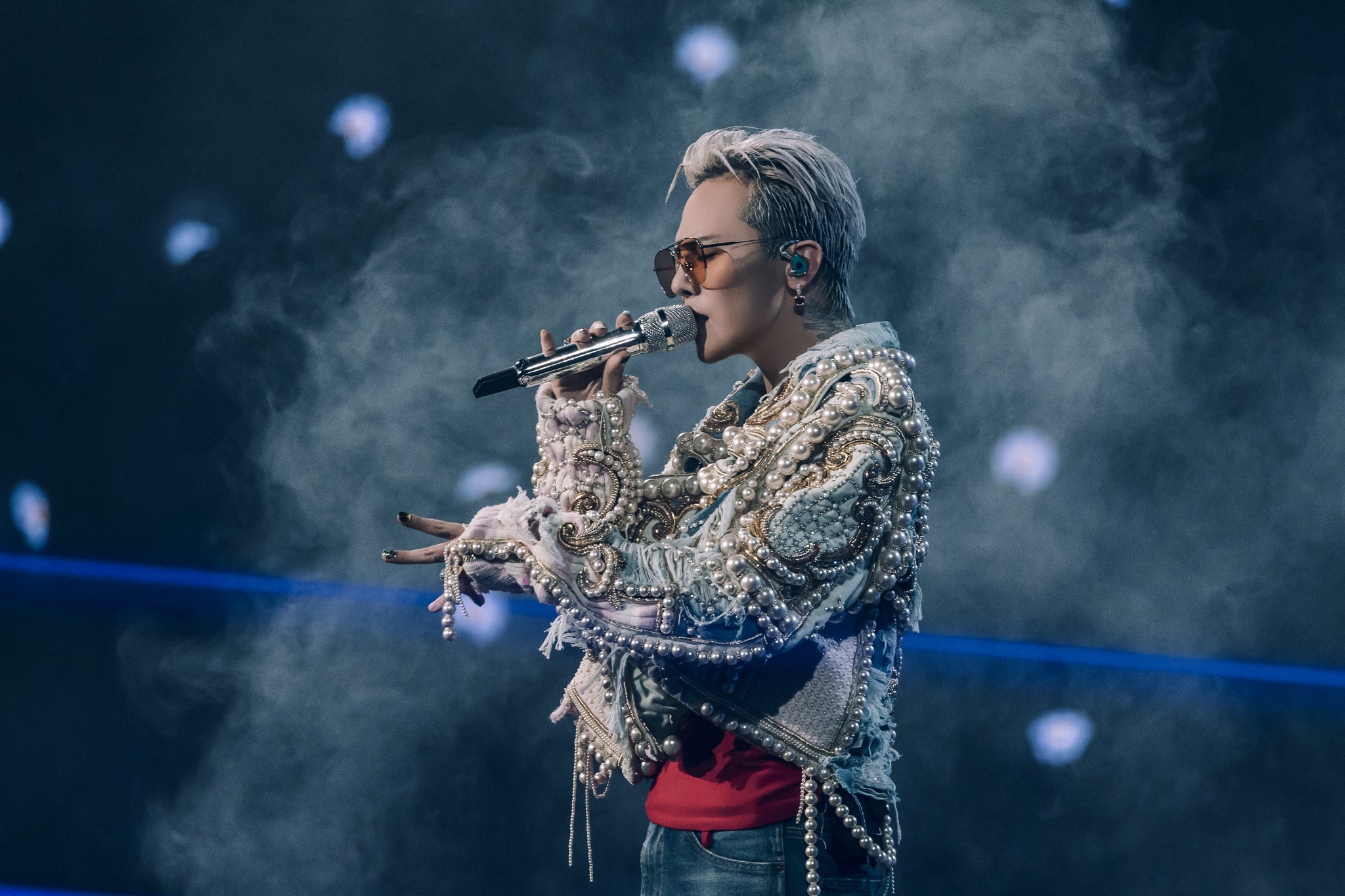 Concert G-DRAGON 2025 WORLD TOUR [Übermensch] IN HANOI, presented by VPBank mở bán thêm vé - Ảnh 1.