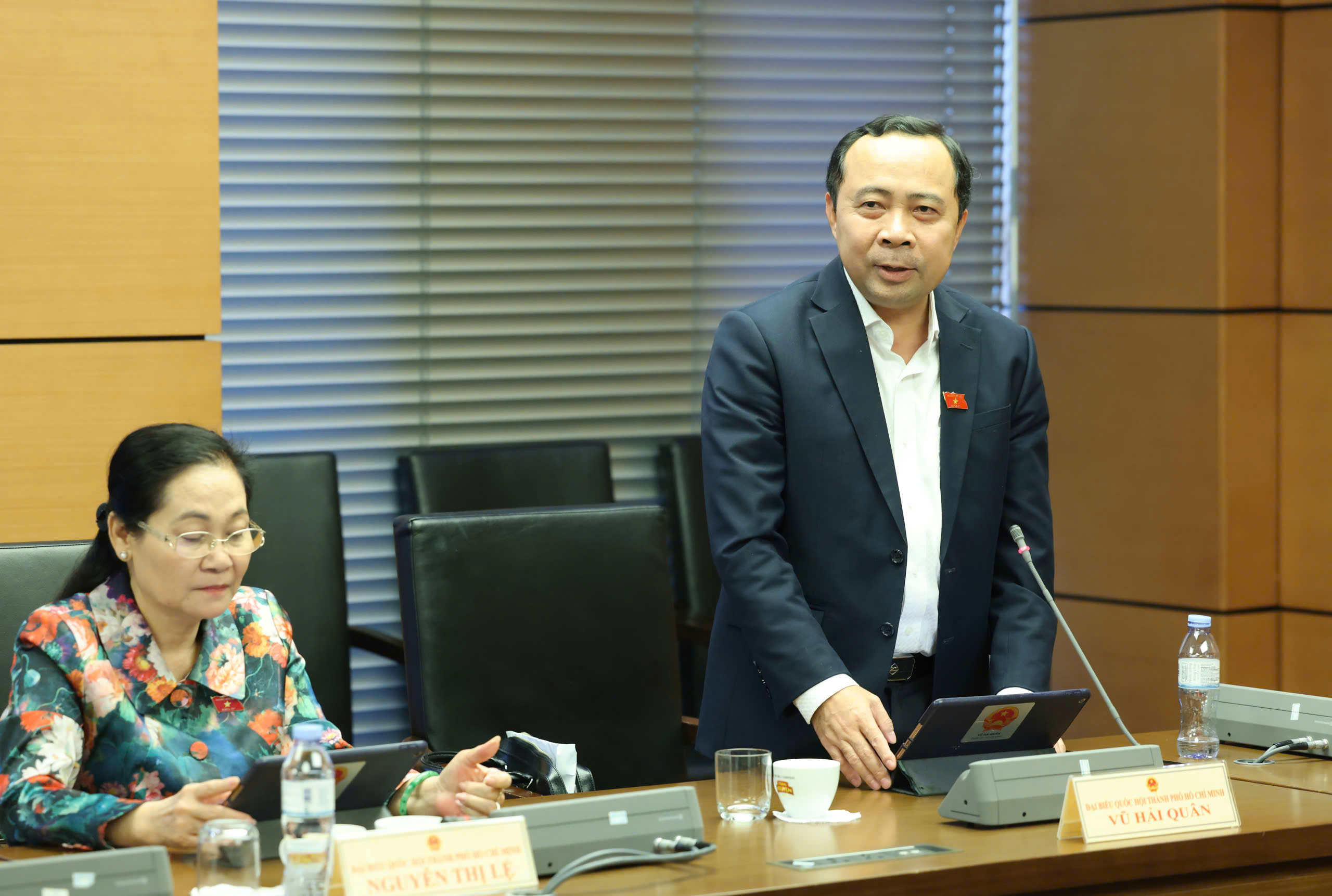 Thứ trưởng Vũ Hải Quân: Hầu hết dự án chuyển đổi số đang gặp khó về kinh phí, cần luật để gỡ khó - Ảnh 1.