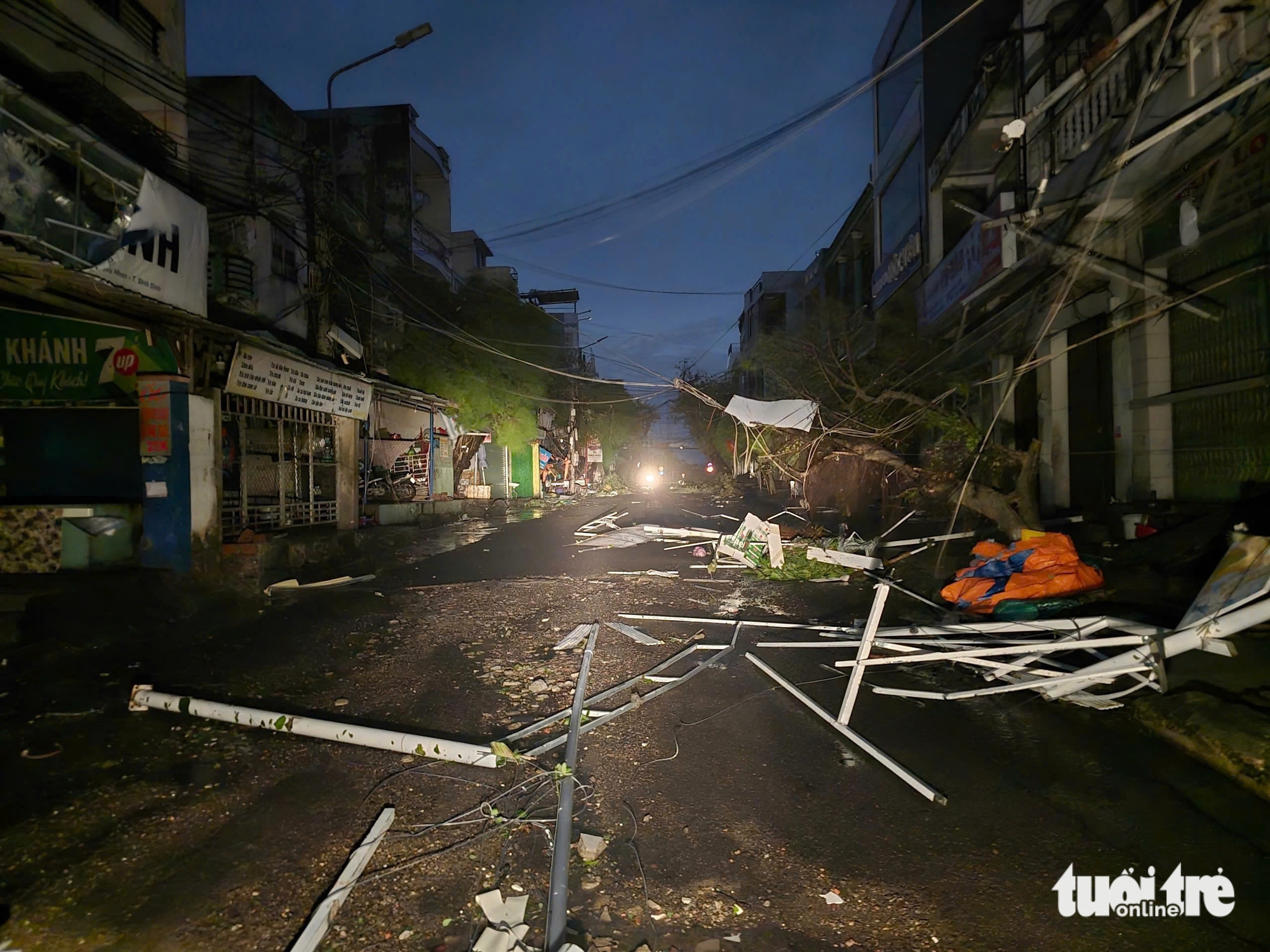 Storm Kalmaegi causes severe destruction across Vietnam’s Dak Lak, Gia Lai- Ảnh 10.