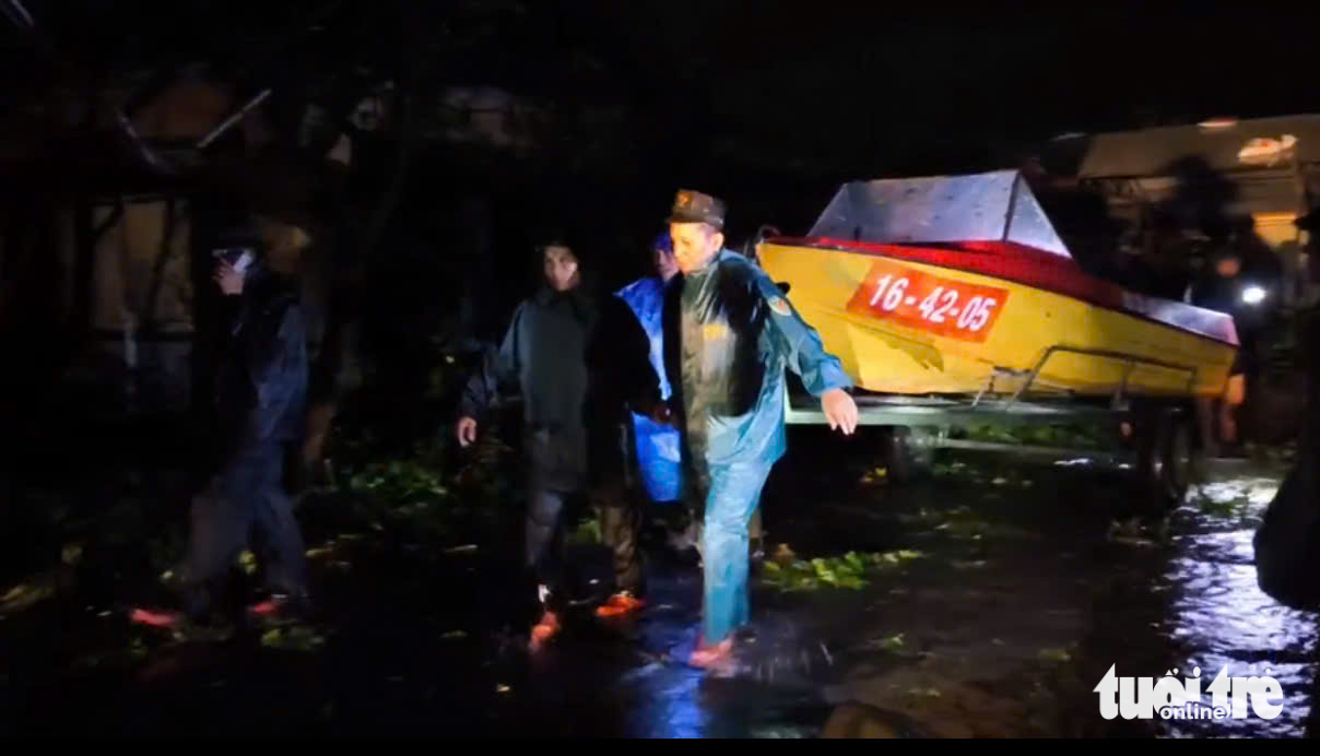 Storm Kalmaegi causes severe destruction across Vietnam’s Dak Lak, Gia Lai- Ảnh 18.