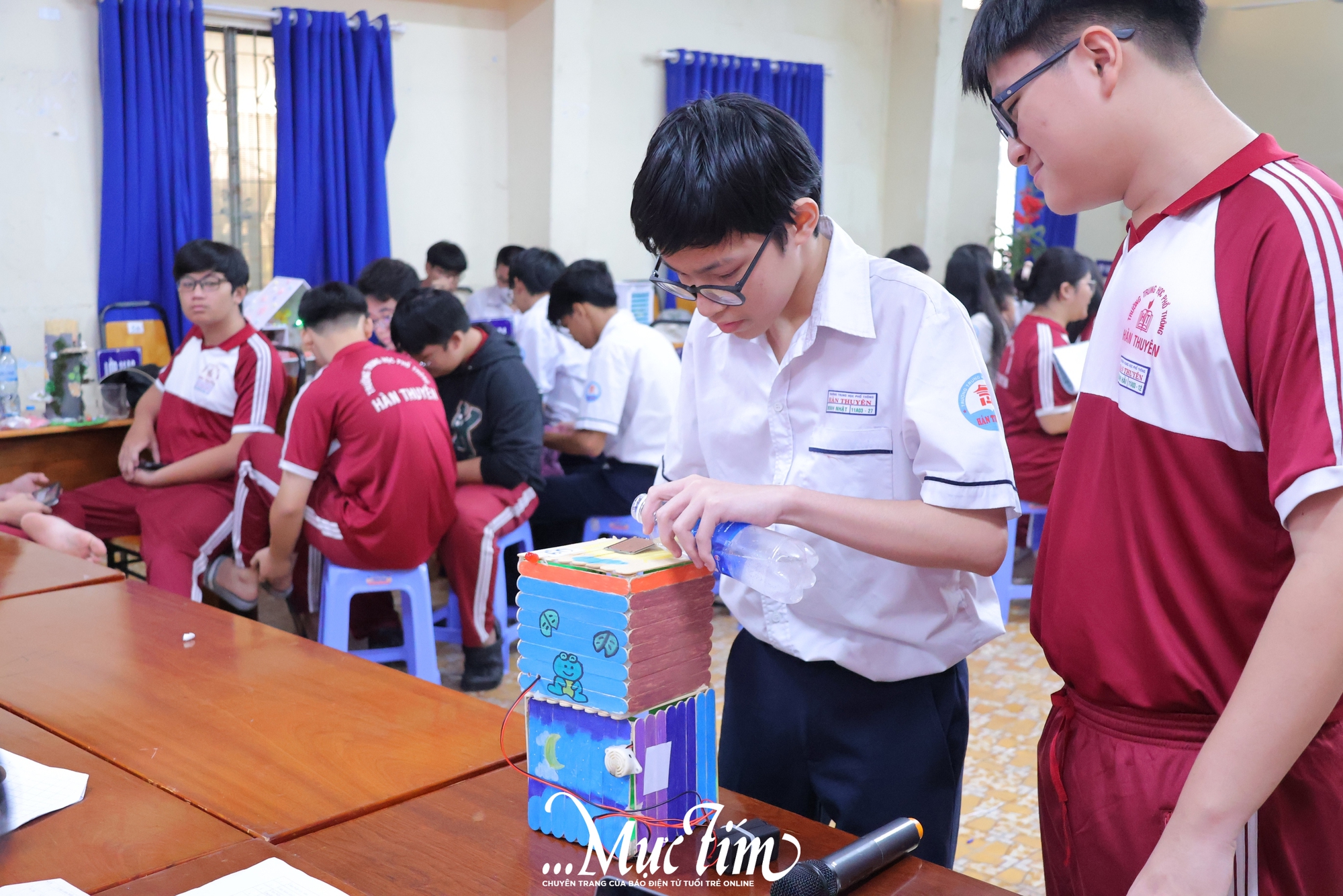 Học sinh Trường THPT Hàn Thuyên chế tạo mô hình máy rửa tay tự động- Ảnh 1. Học sinh Trường THPT Hàn Thuyên chế tạo mô hình máy rửa tay tự động- Ảnh 1.