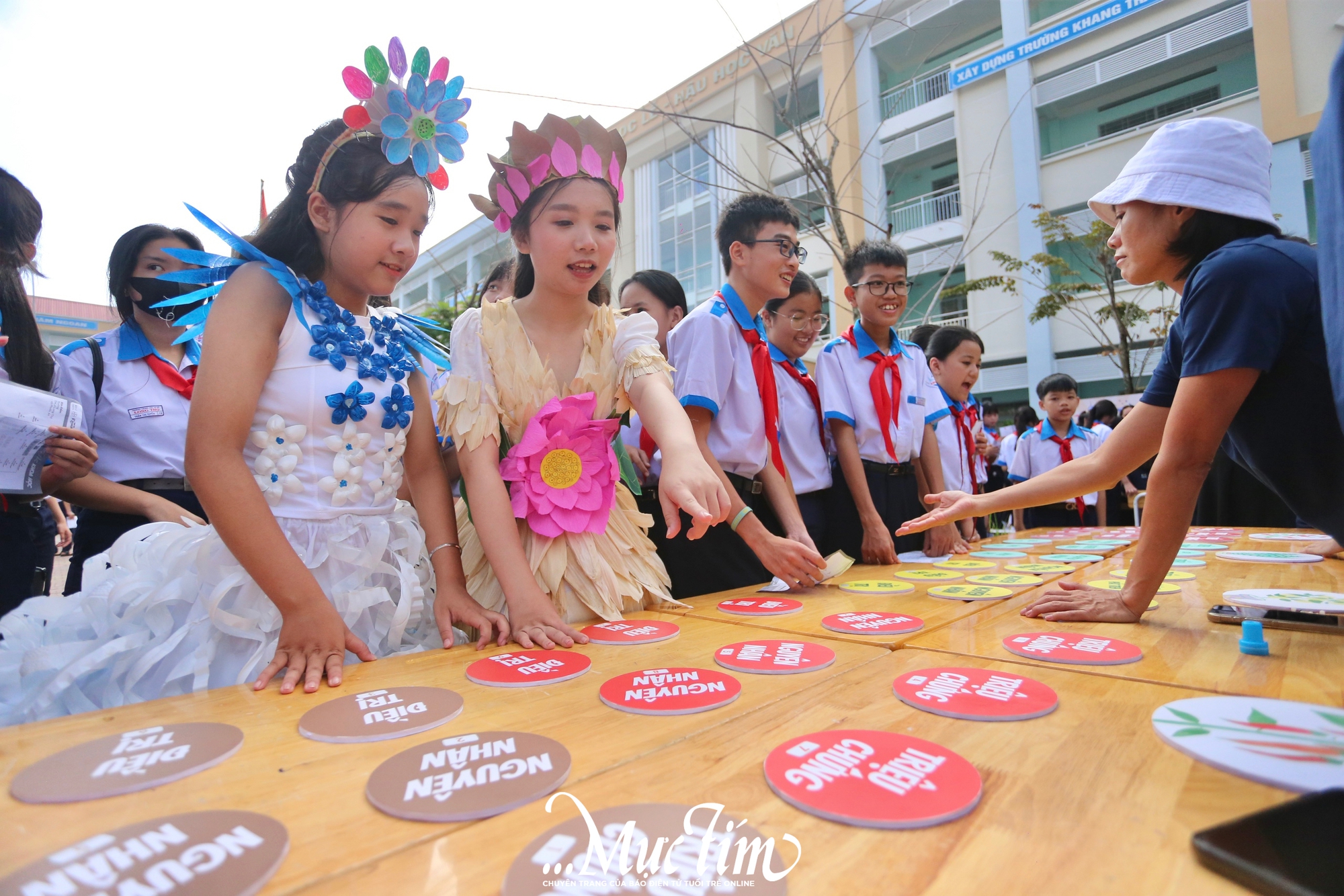 Tiết mục văn nghệ đặc biệt của teen Trường THCS Long Thọ tại Công tắc khoa học - Ảnh 3.