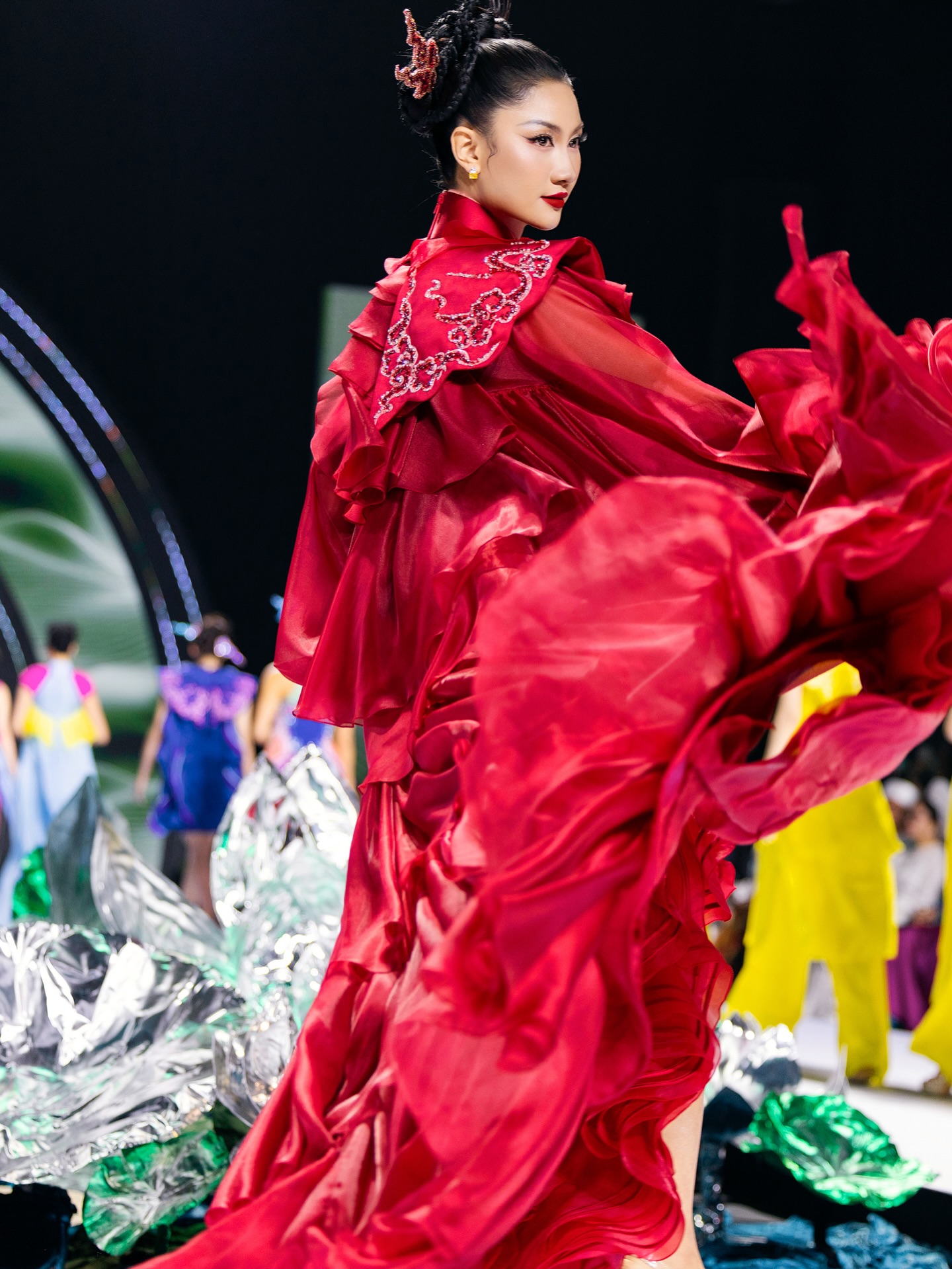 Hai cuộc thi sắc đẹp quốc tế do người Việt sáng lập diễn ra cuối năm tại Việt Nam - Ảnh 7. Miss Cosmo - Ảnh 7.