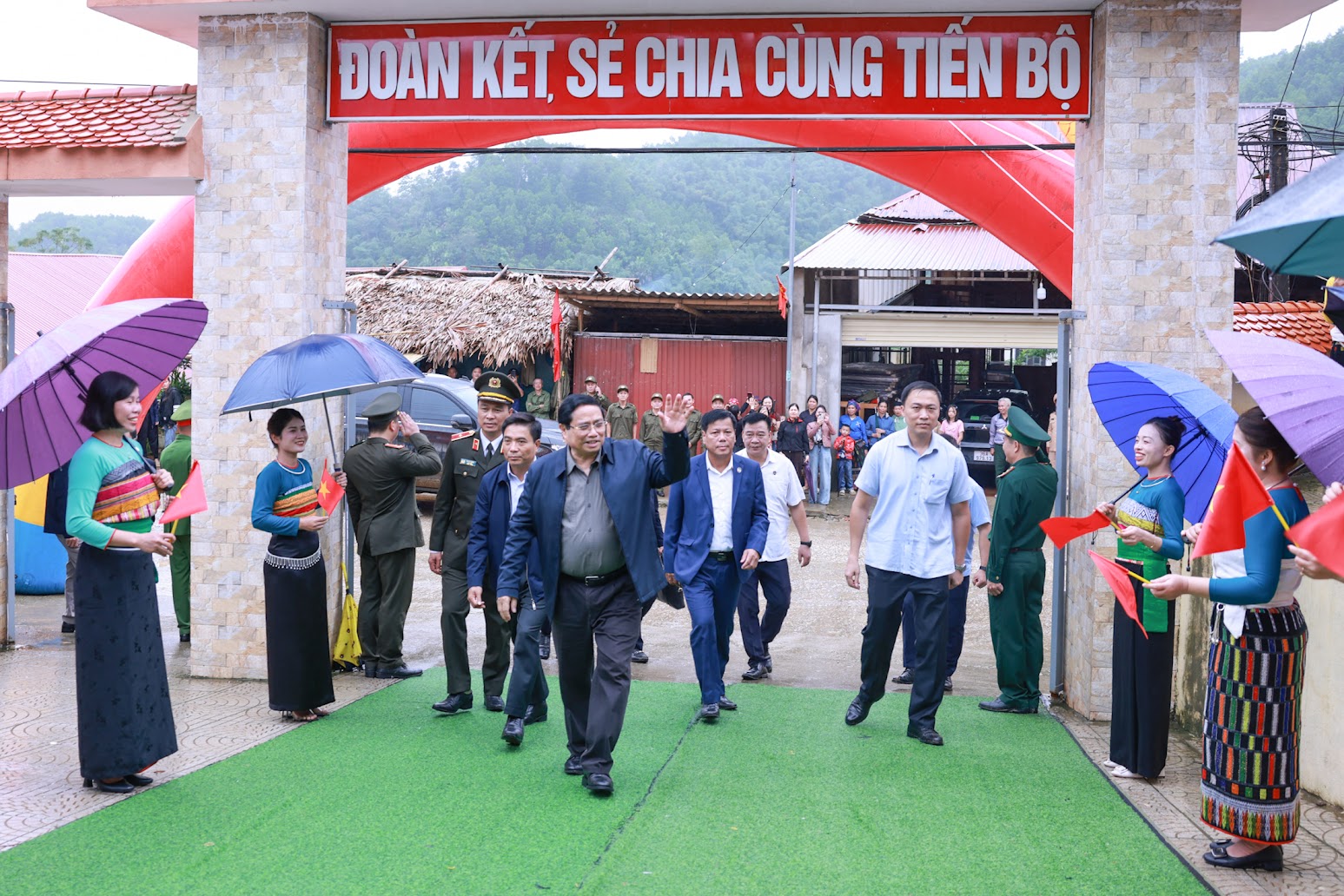 trường nội trú - Ảnh 1.