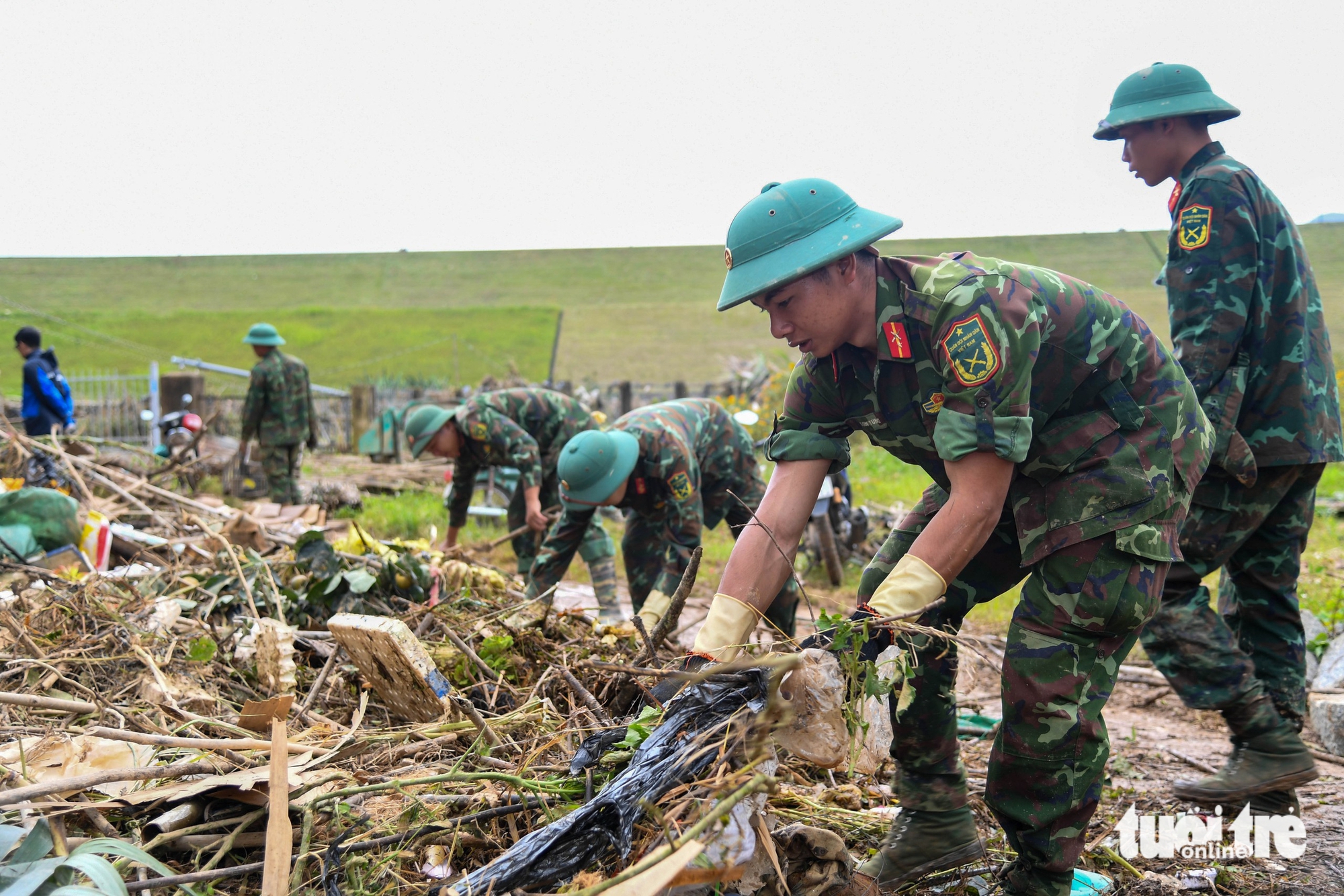 Xót xa hình ảnh vùng rau lớn nhất Lâm Đồng tan hoang sau lũ dữ - Ảnh 8.