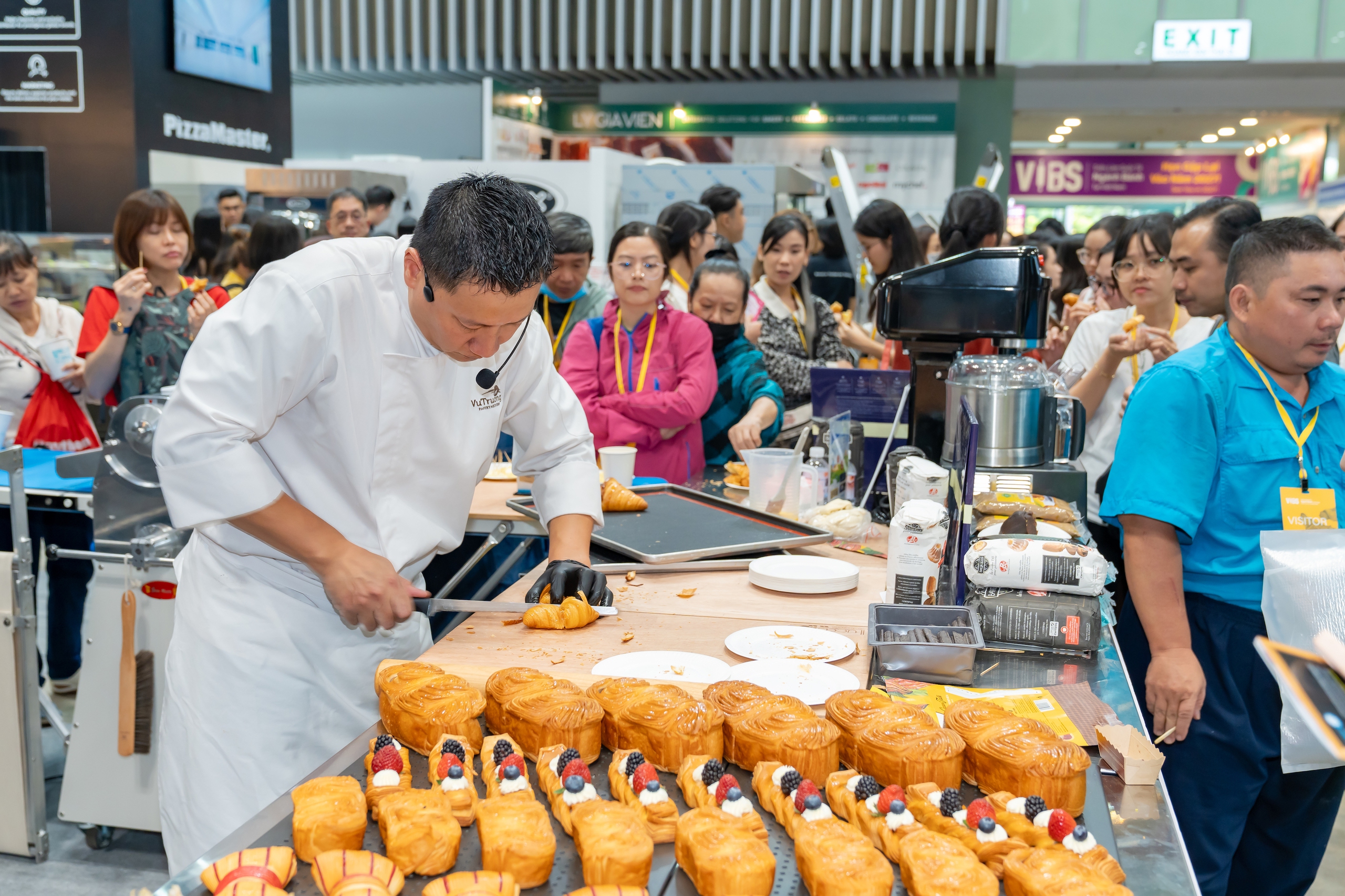 Tăng trưởng hai chữ số, ngành bánh Việt Nam hấp dẫn nhà bán hàng quốc tế - Ảnh 4.