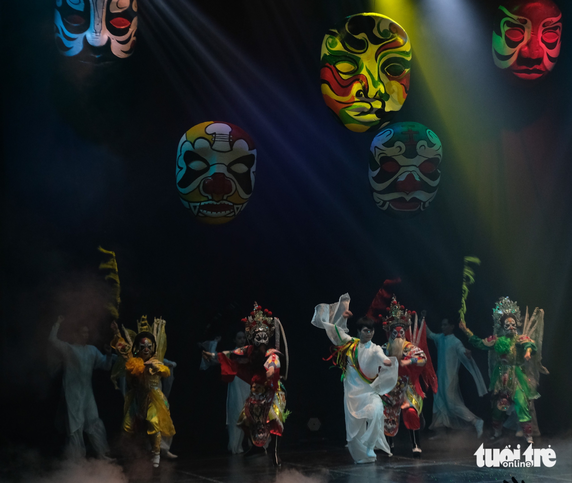 Tài năng múa Hà Lộc lần đầu tiên đóng kịch trong Sống - Ảnh 3. Hà Lộc - Ảnh 3.