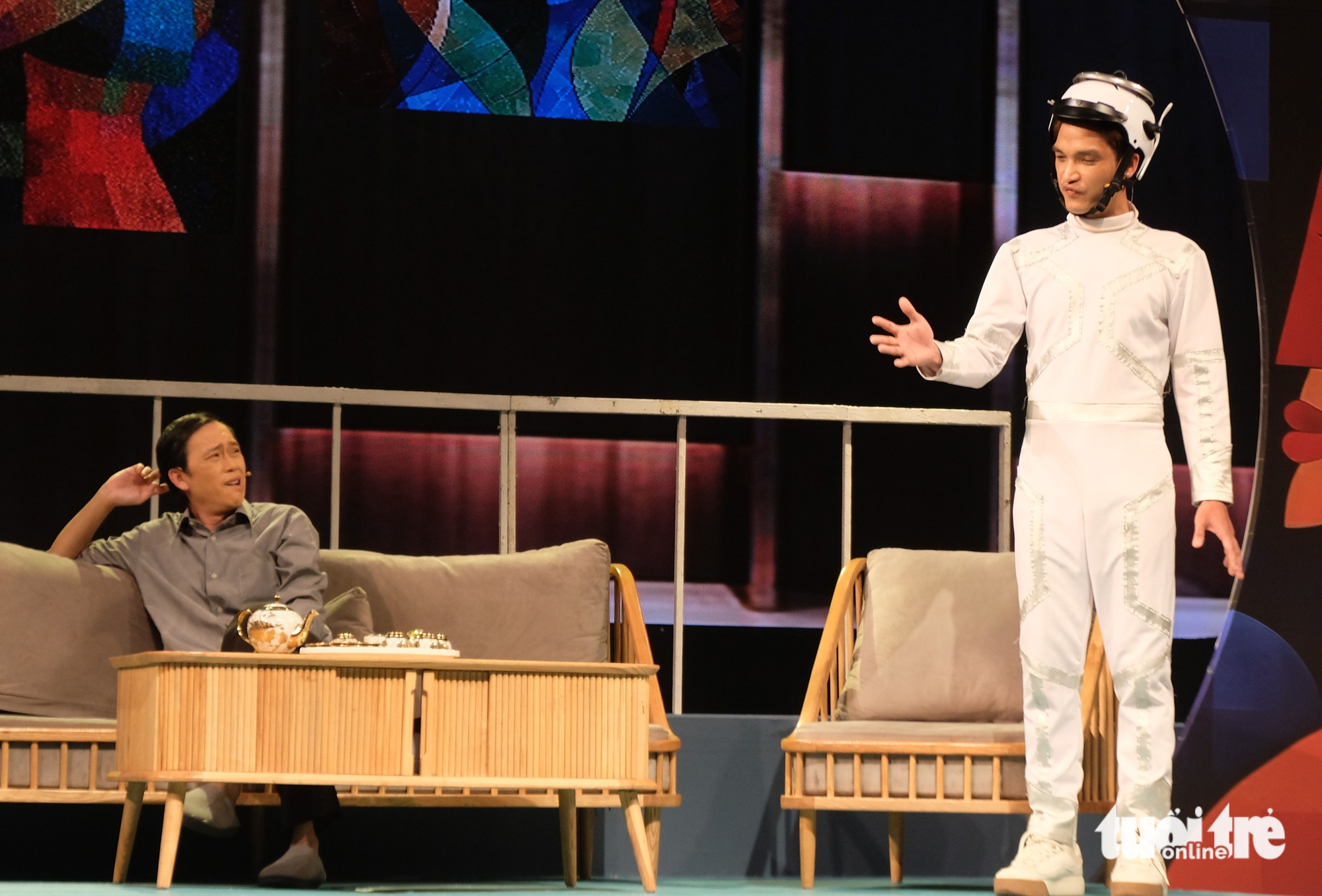 Vì sao Hoài Linh cự nự với robot AI Mạc Văn Khoa? - Ảnh 1. Hoài Linh - Ảnh 1.