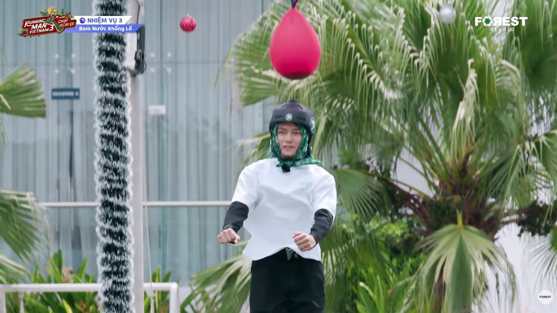 Bùi Công Nam gặp khó vì chiều cao, tận hưởng hình phạt tại Running man tập 10 - Ảnh 13. Bùi Công Nam gặp khó vì chiều cao, tận hưởng hình phạt tại Running man tập 10 - Ảnh 13.