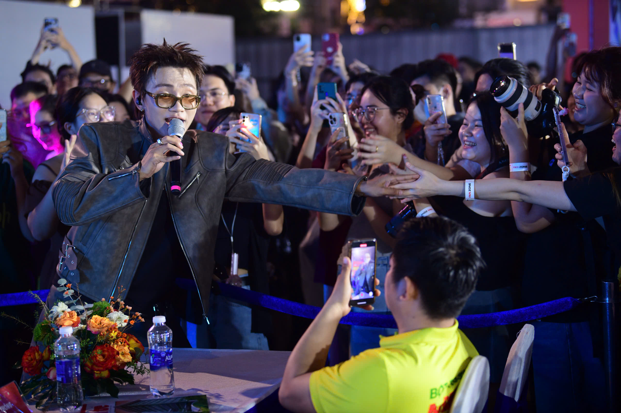 Ngày của Phở 2025: Ngày cuối ăn phở và thưởng thức âm nhạc quá đã - Ảnh 6. Ngày của Phở - Ảnh 6.