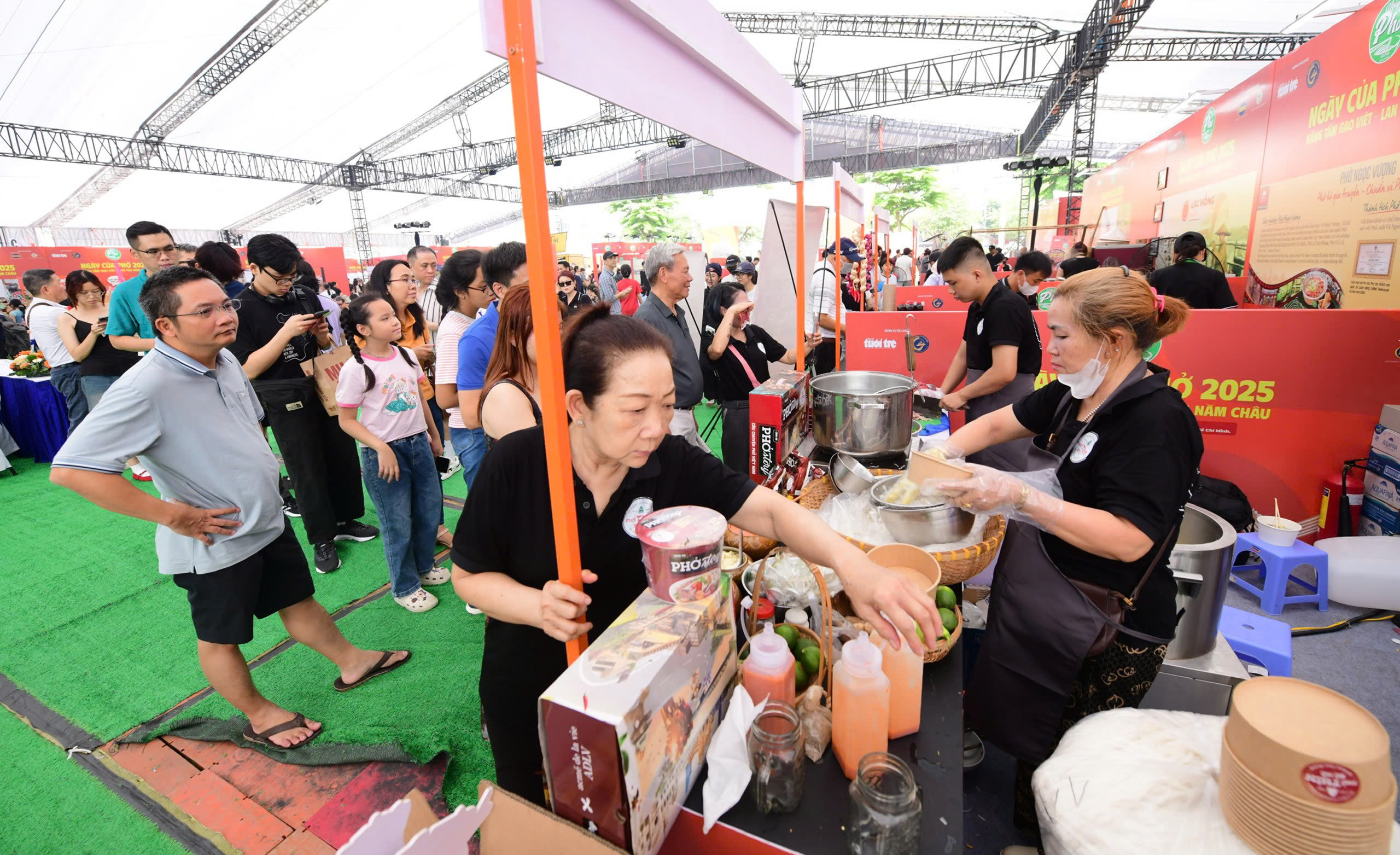 Công nghiệp phở phải phát triển xứng tầm - Ảnh 3. Công nghiệp phở phải phát triển xứng tầm - Ảnh 2.