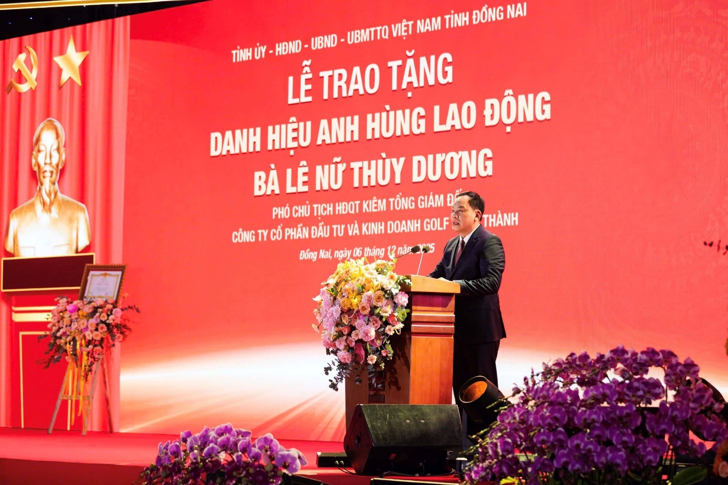 Phó chủ tịch Tập đoàn KN Holdings Lê Nữ Thùy Dương được phong tặng danh hiệu Anh hùng Lao động - Ảnh 4.