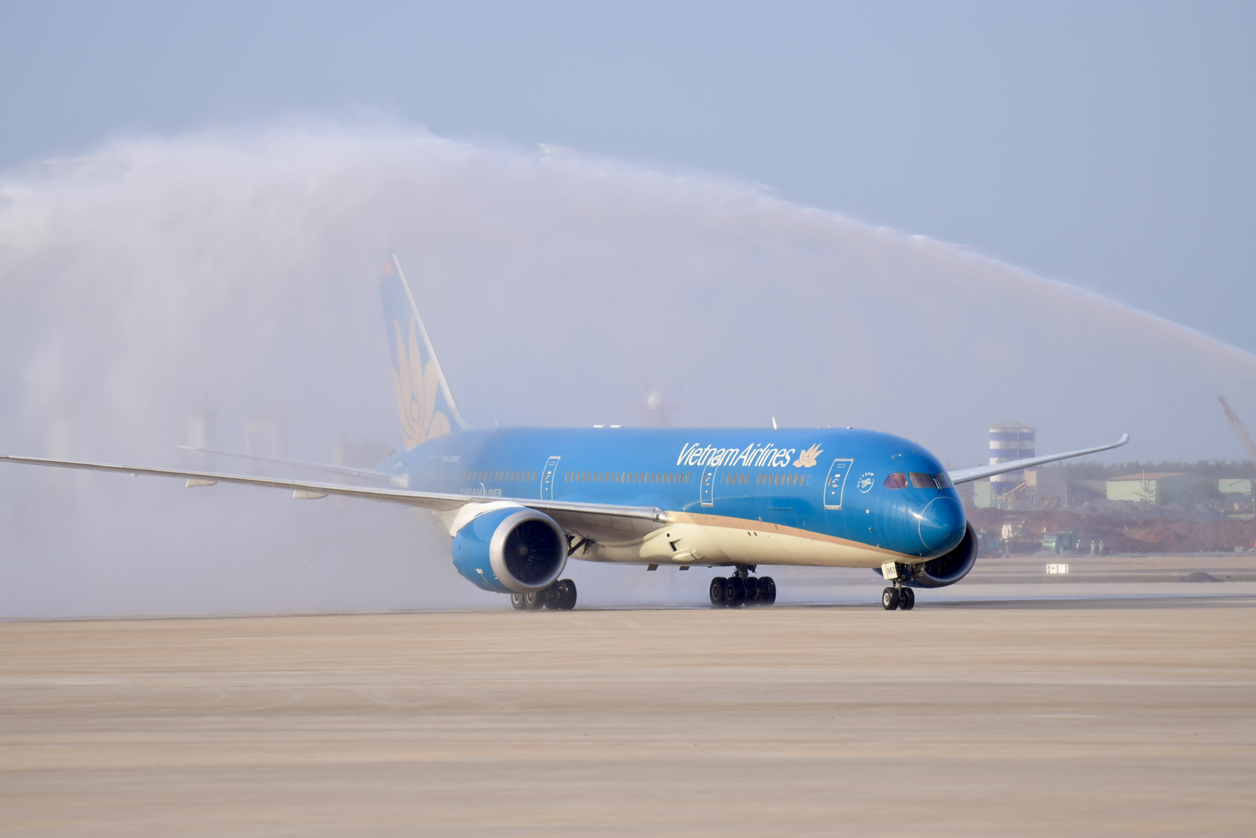 Làm Thủ Tục Bay Trong "Một Nốt Nhạc" Tại Sân Bay Long Thành