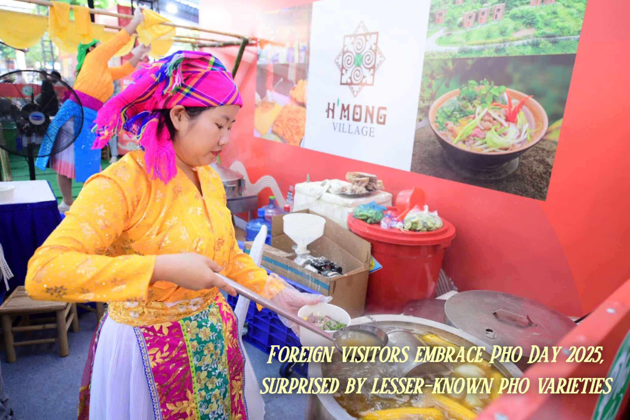 Foreign visitors in love with Pho Day 2025, surprised by ‘pho’ varieties never before heard