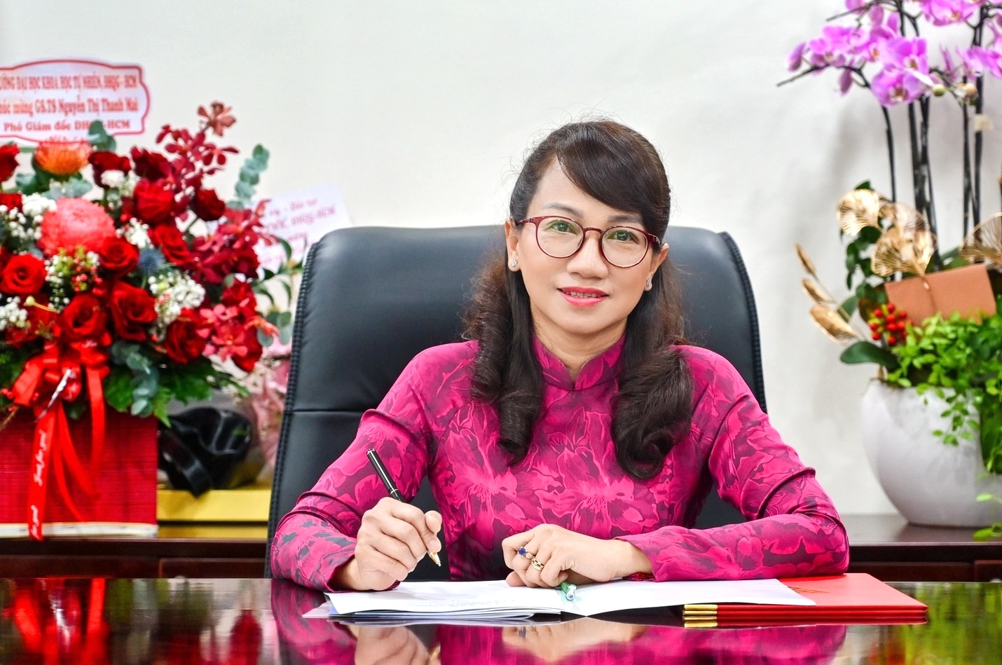 Đại học Quốc gia TP.HCM có nữ Giám đốc đầu tiên - Ảnh 1.