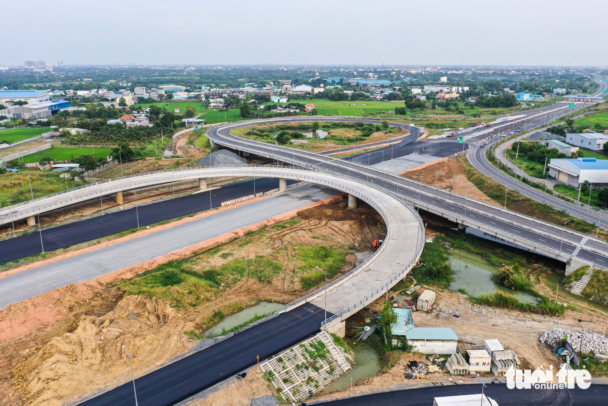 Vietnam to break ground on $1.37bn expansion of key expressway to Mekong Delta this week- Ảnh 10.
