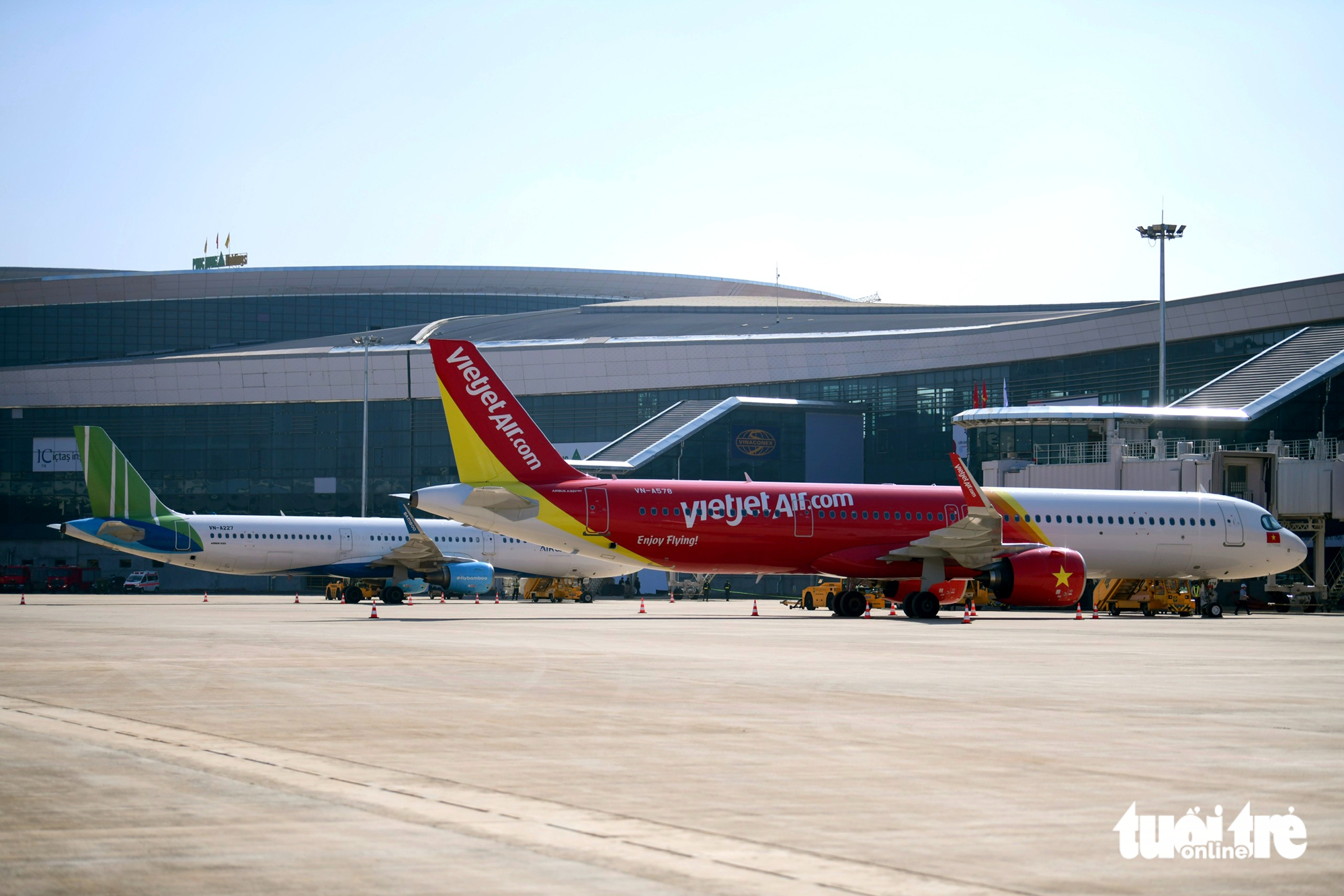 Ngắm 3 máy bay đầu tiên hạ cánh sân bay Long Thành - Ảnh 8.