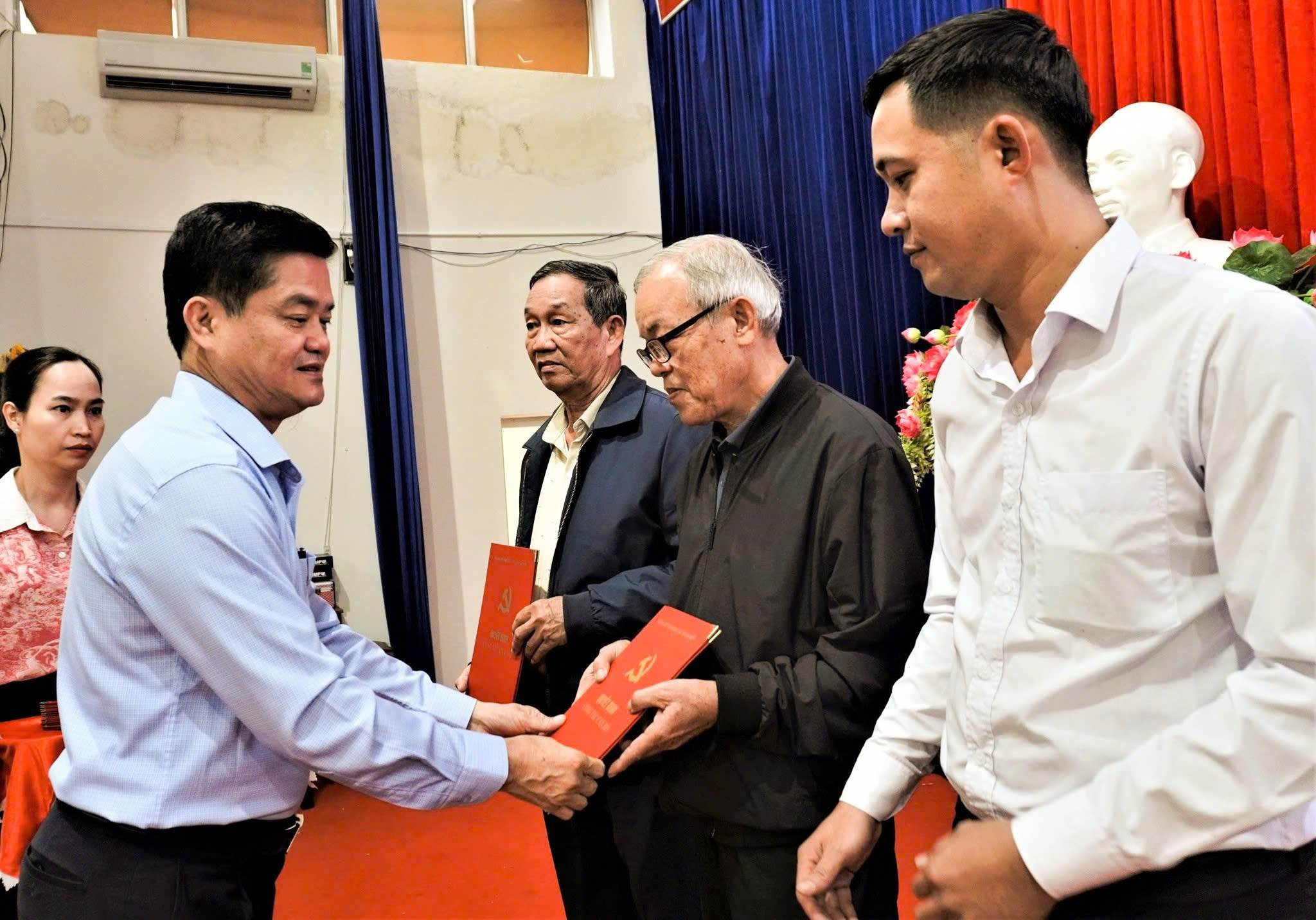 Ngũ Hành Sơn - Ảnh 1.