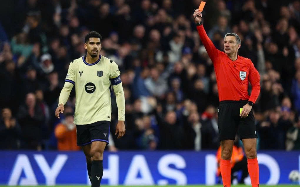 CLB Athletico Paranaense đóng ‘hộp thời gian” 100 năm - Ảnh 1.