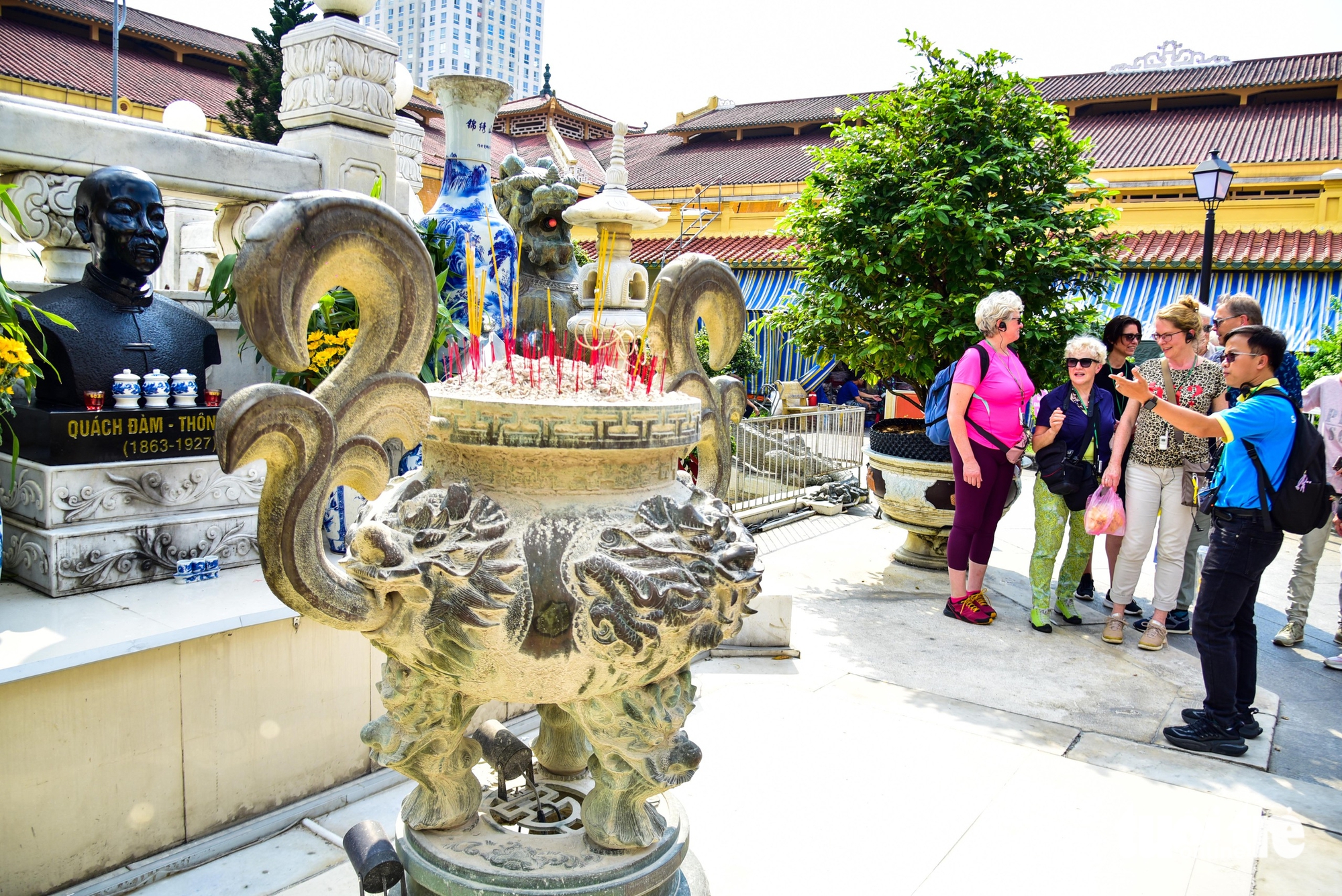 Ngắm chợ Bình Tây, di sản trăm năm chuyển mình thành điểm đến du lịch mới - Ảnh 16.