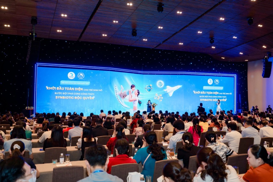 nhân viên y tế - Ảnh 1.