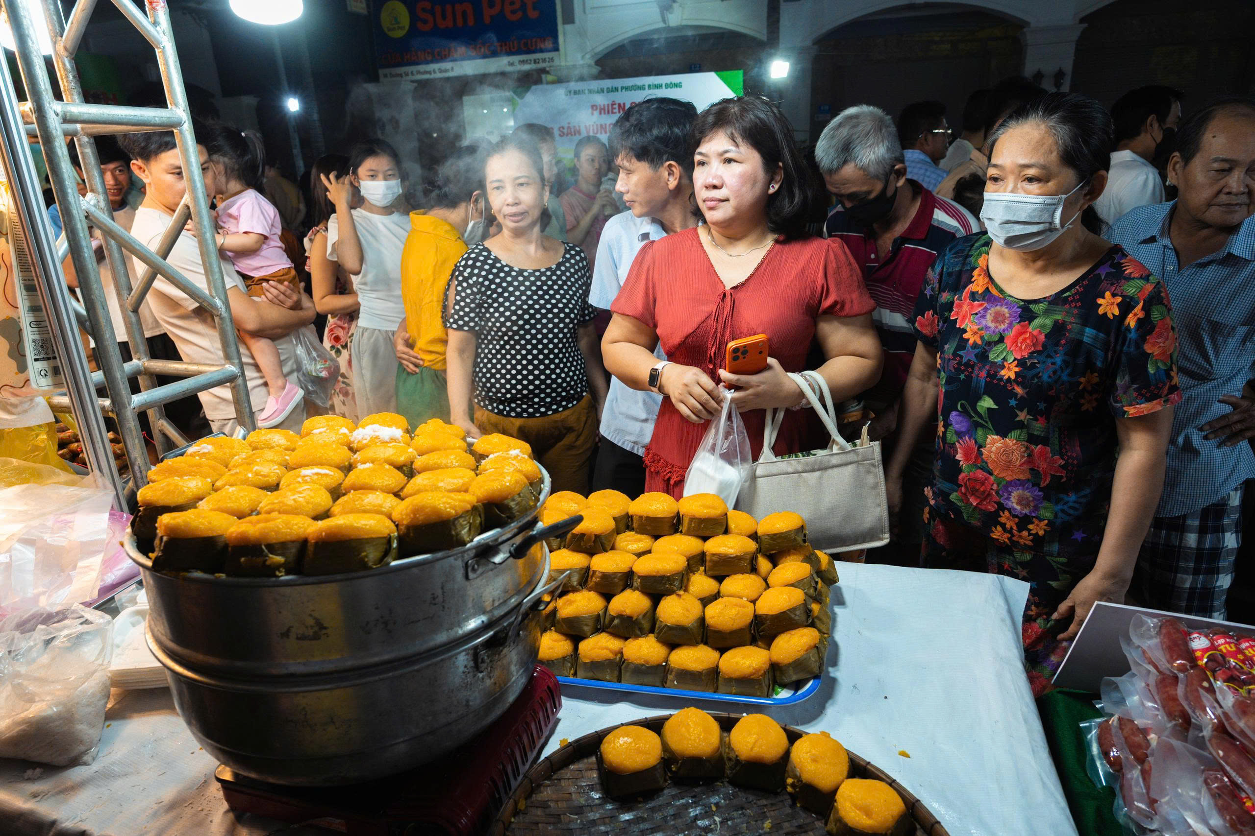 phiên chợ - Ảnh 8.