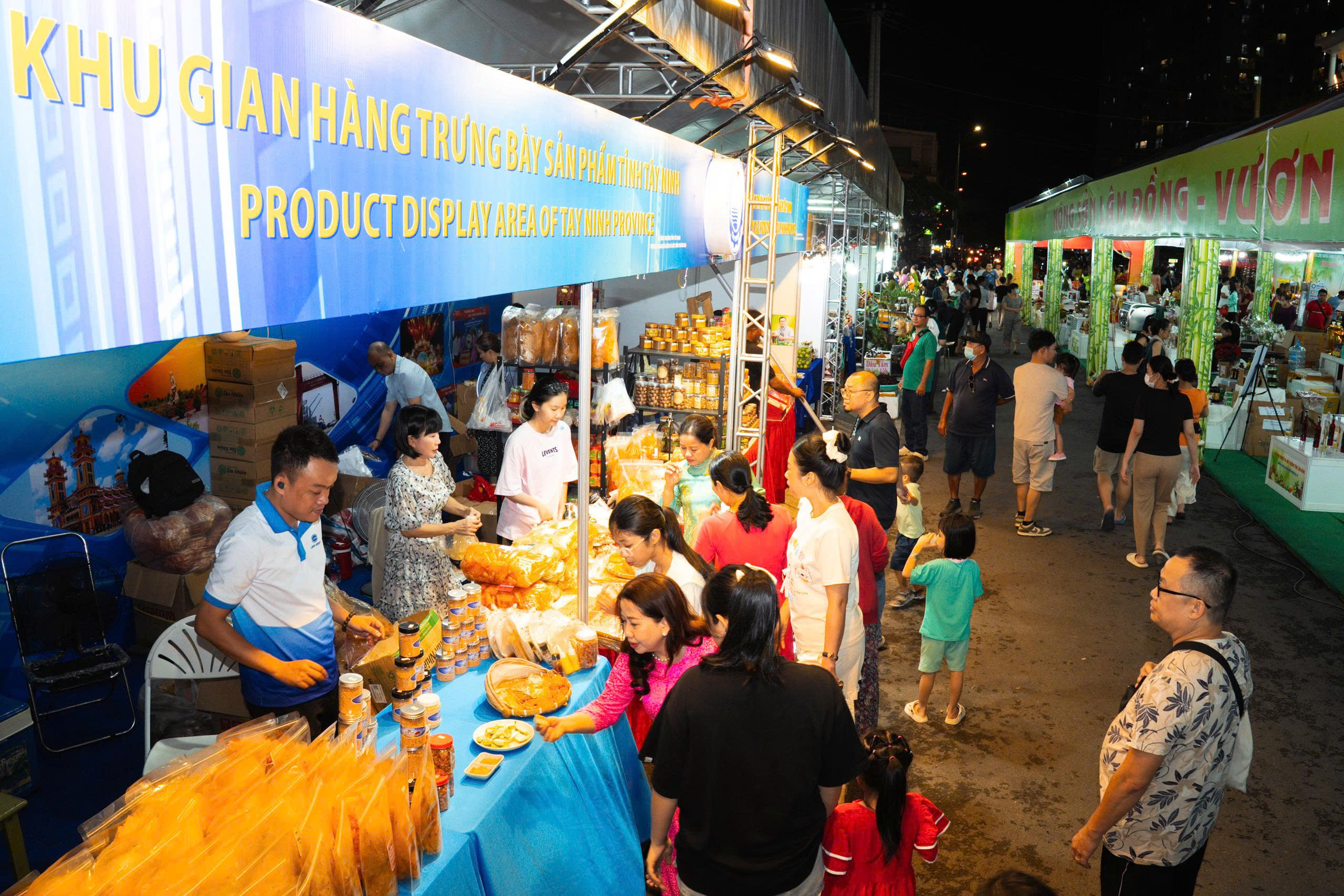 phiên chợ - Ảnh 6.