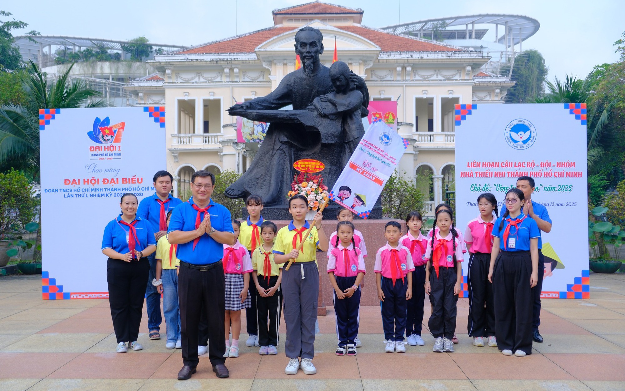 Huyền thoại tuổi thiếu niên: Lần đầu tái hiện hình ảnh 5 đội viên đầu tiên qua nhạc kịch- Ảnh 5.