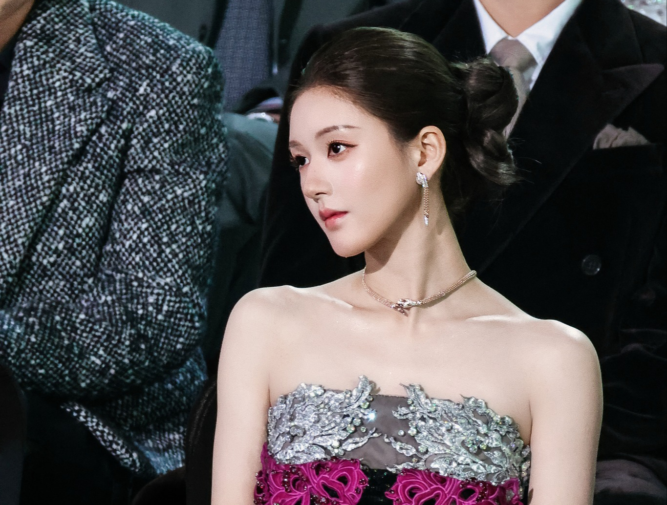 Triệu Lộ Tư - Ảnh 1.