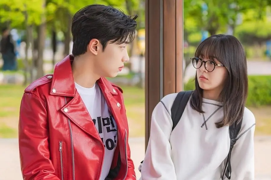 4 bộ phim chuyển thể từ webtoon hay không kém Dear X- Ảnh 7.