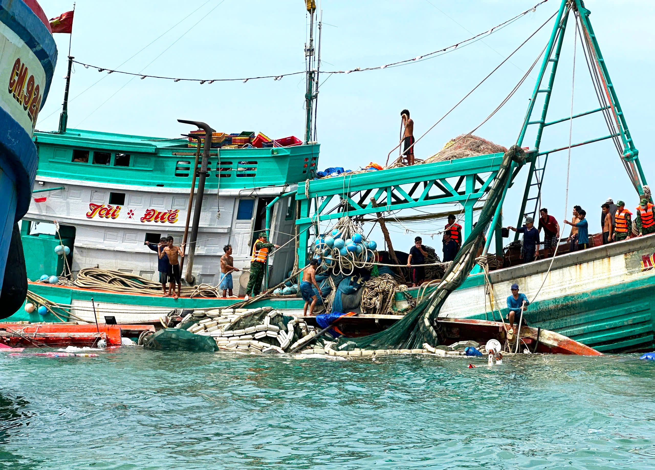 chìm tàu - Ảnh 1.