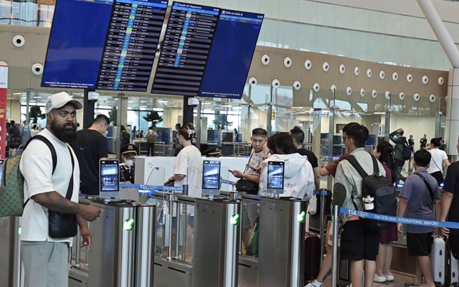 Vietnam issues new decree outlining deportation rules for foreign violators- Ảnh 1. Vietnam issues new decree outlining deportation rules for foreign violators- Ảnh 1.